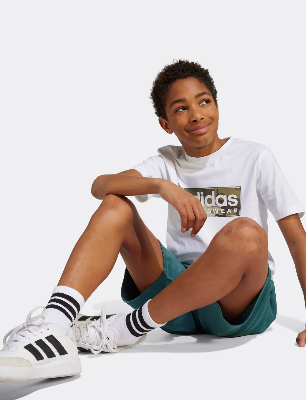 adidas Sportswear - B CAMO LIN - kortærmede t-shirts - white - 2