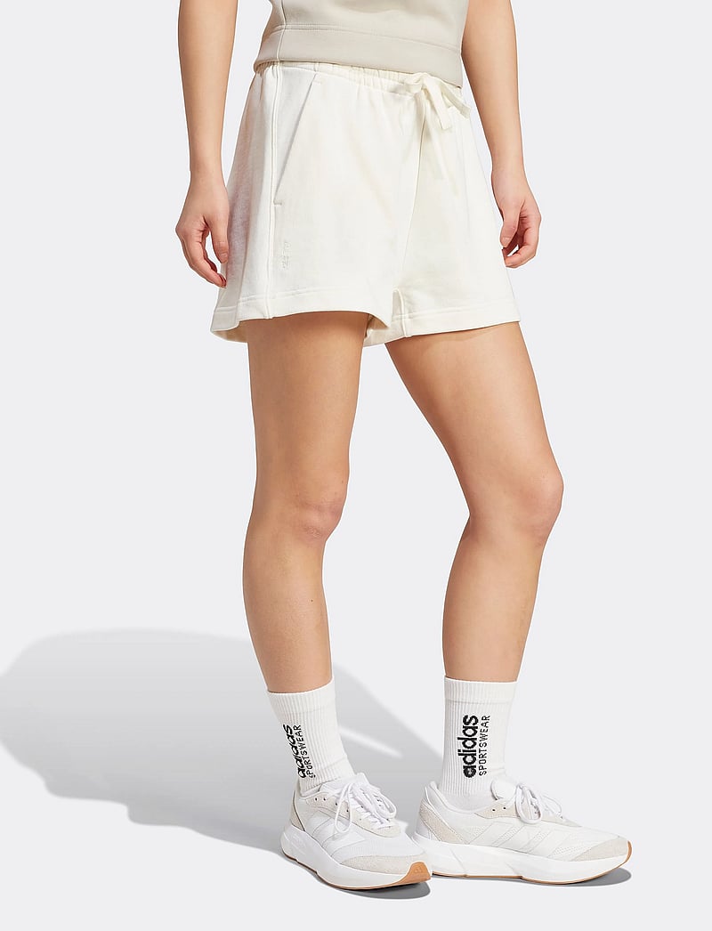 adidas Sportswear - W ALL SZN FT SH - freizeit shorts - owhite - 0