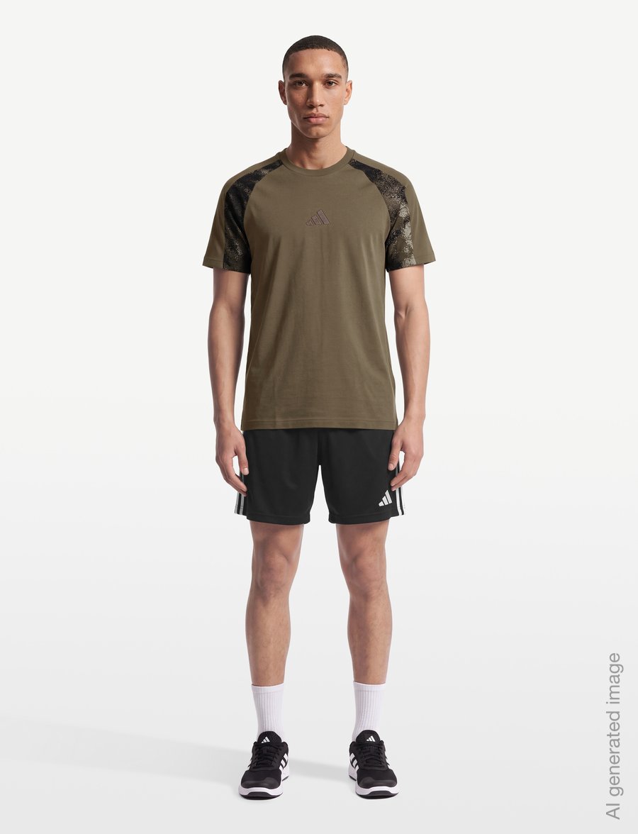 adidas Sportswear - M CAMO PRINT TE - oberteile & t-shirts - olistr/multco - 0
