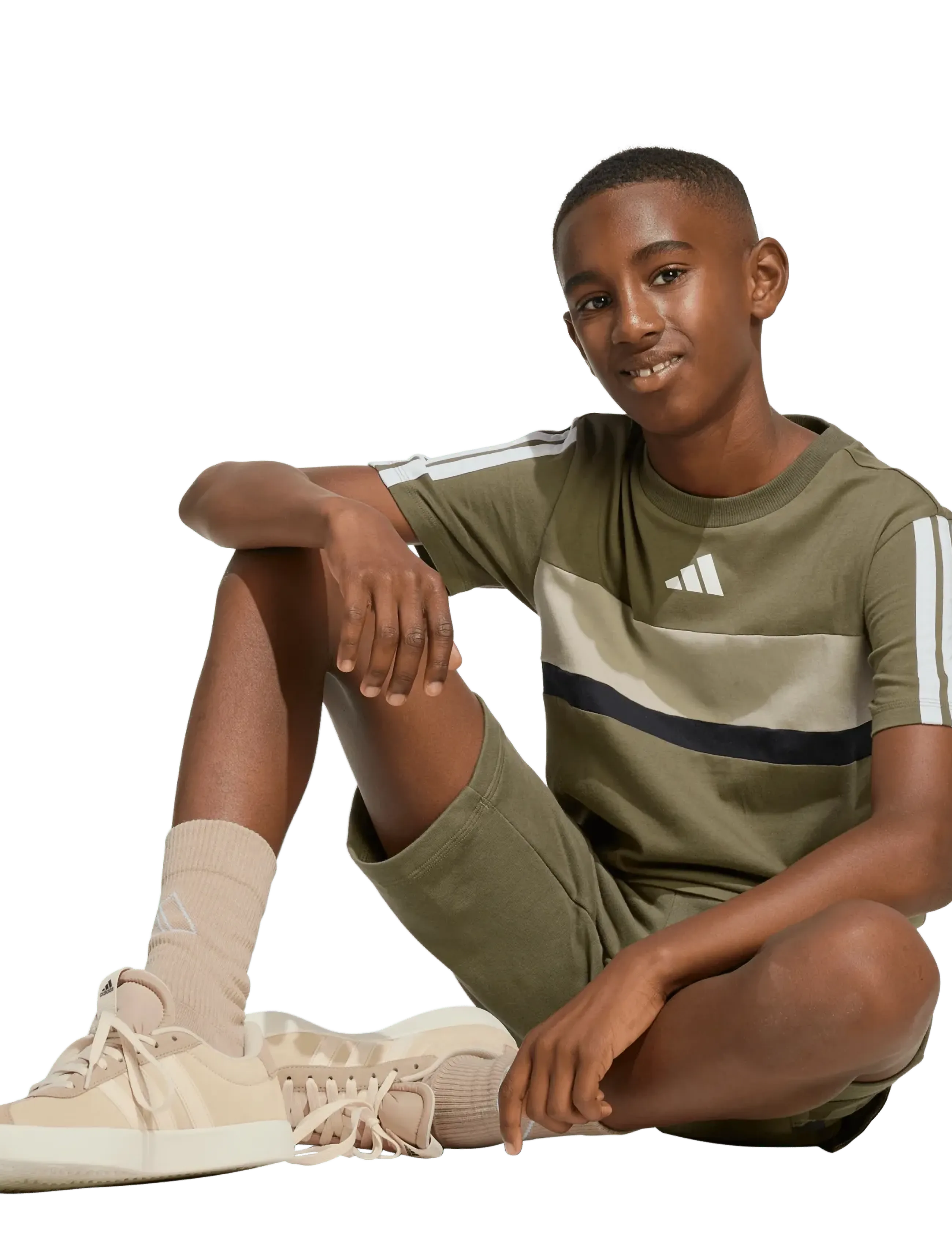 adidas Sportswear J CAMO FT SHORT - Shorts - OLISTR/BLACK / khaki/green