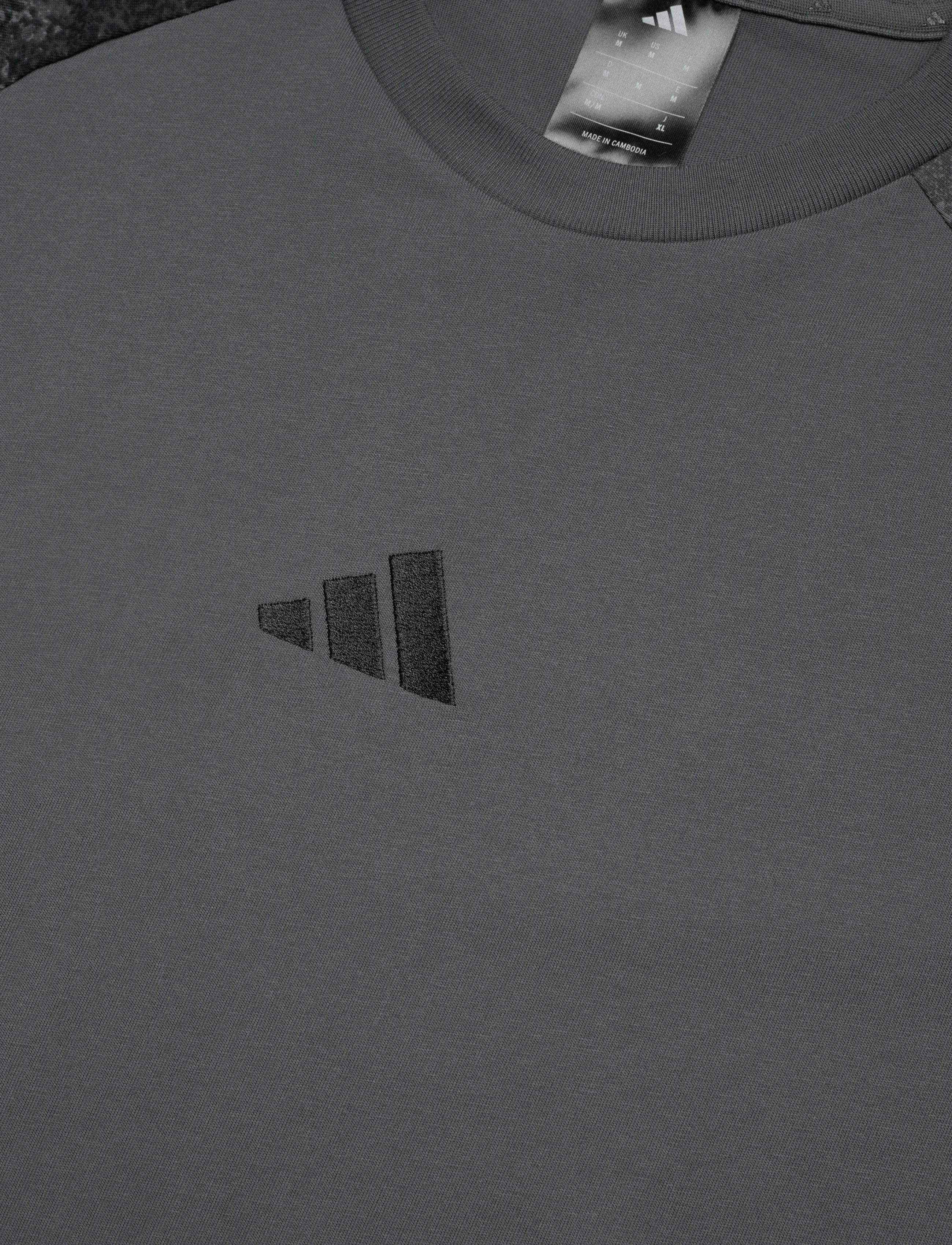 adidas Sportswear - M CAMO PRINT TE - t-shirts - gresix/multco - 2