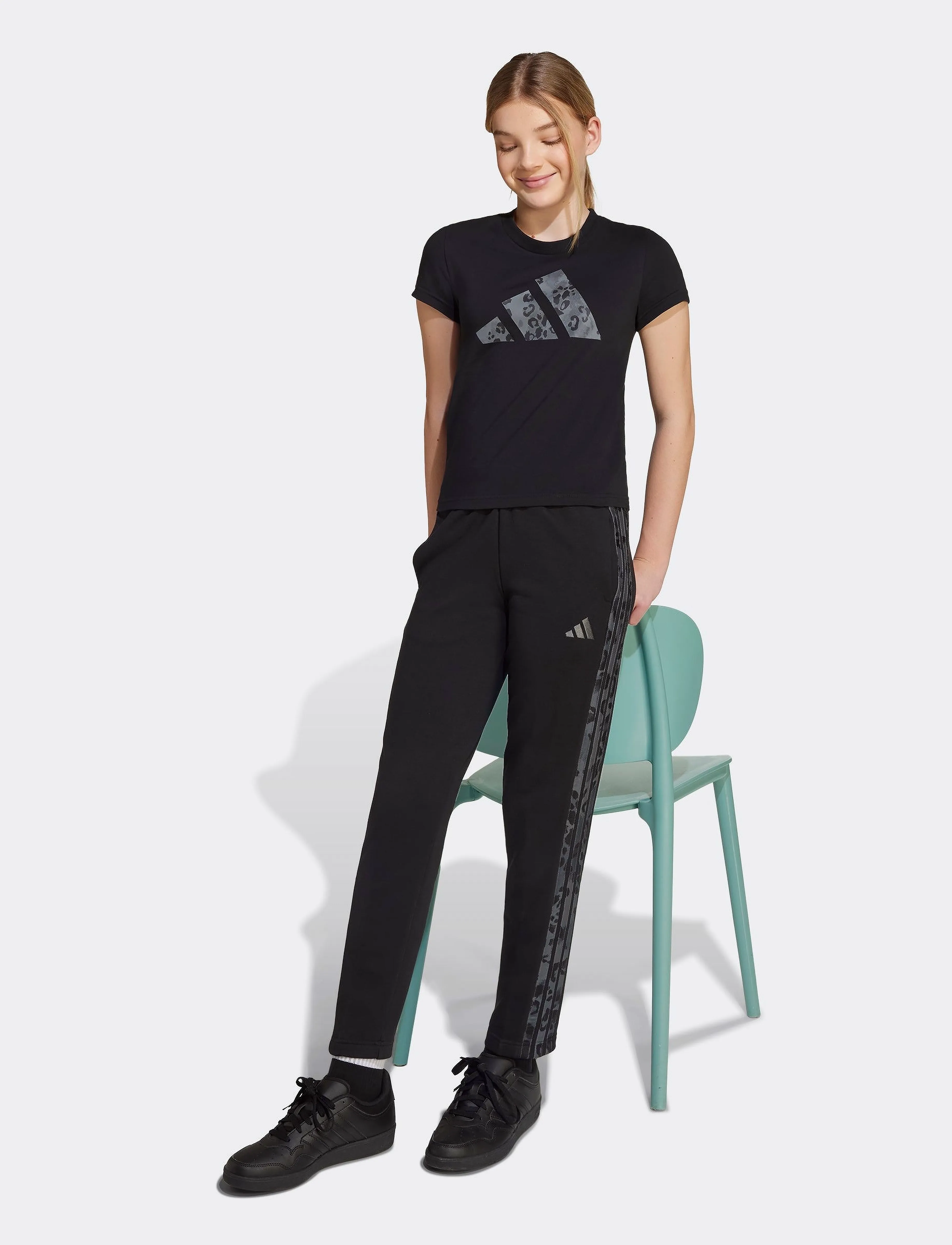 adidas Sportswear - G ANML SJ BL T - stutterma bolir - black - 4