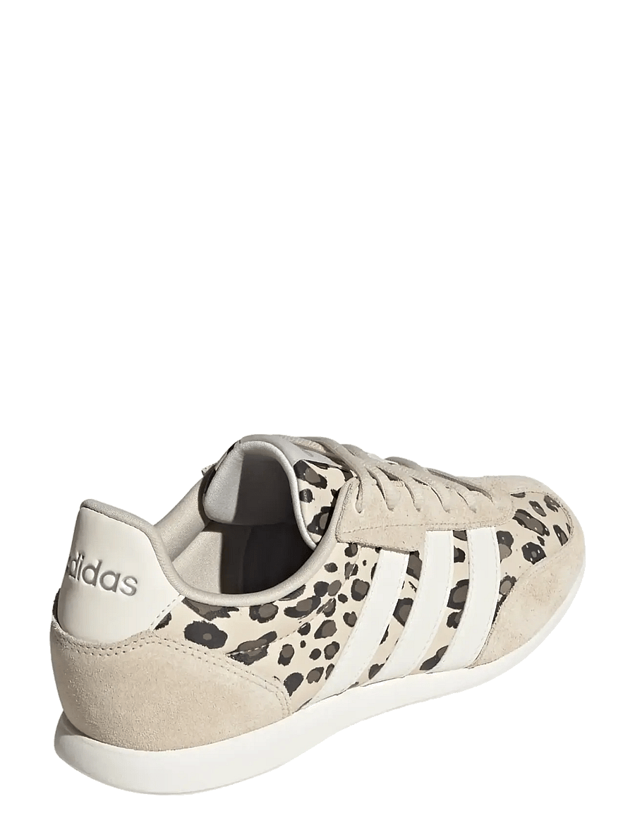 adidas Sportswear - BARREDA LO - low top sneakers - crli/owhite/cblack - 3
