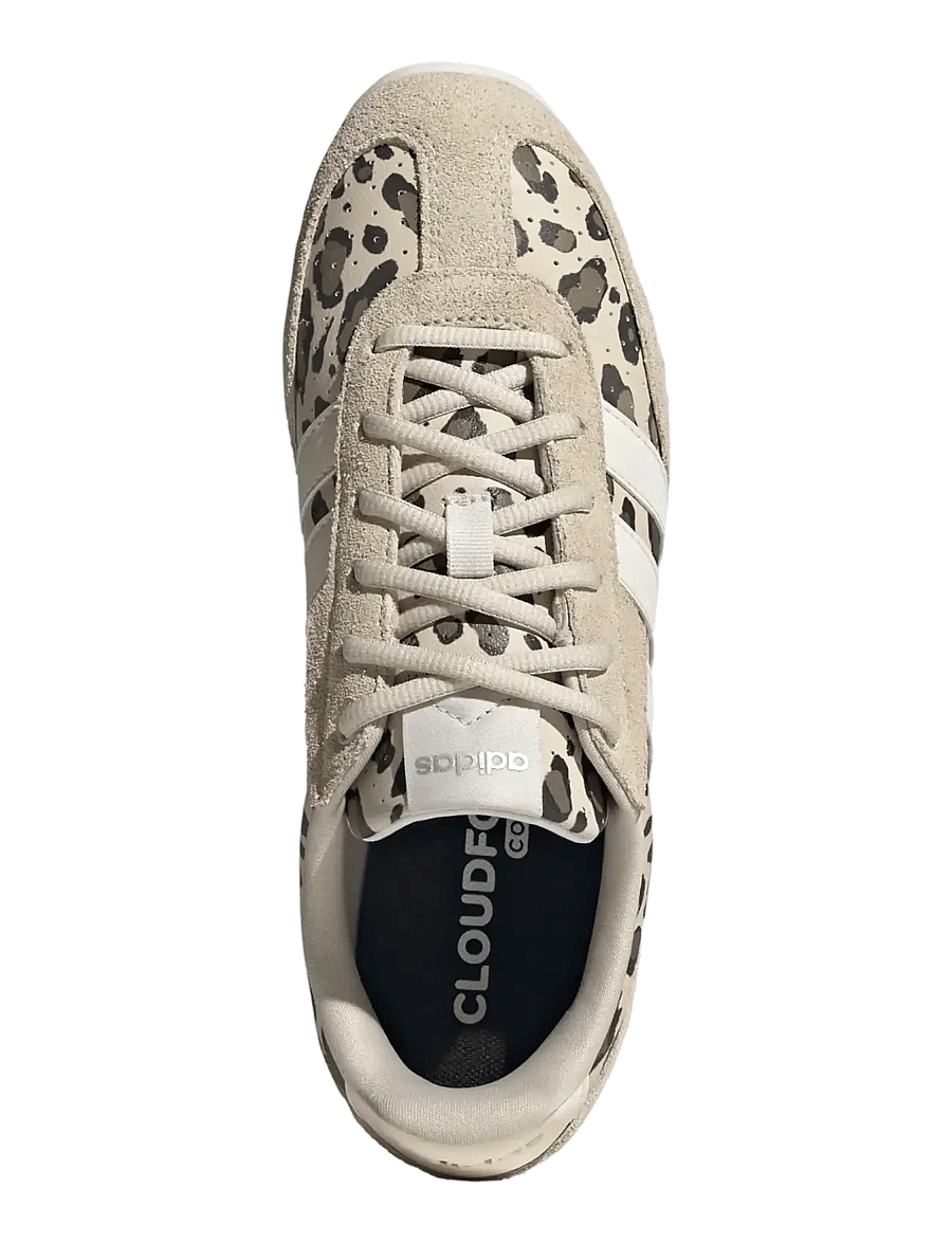 adidas Sportswear - BARREDA LO - low top sneakers - crli/owhite/cblack - 4