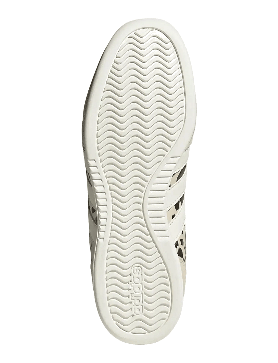 adidas Sportswear - BARREDA LO - low top sneakers - crli/owhite/cblack - 5