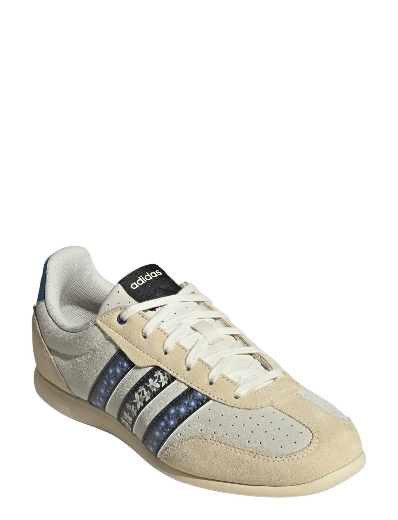 adidas Sportswear BARREDA LO - Shoes - IVORY/CBLACK/WARVAN / cream