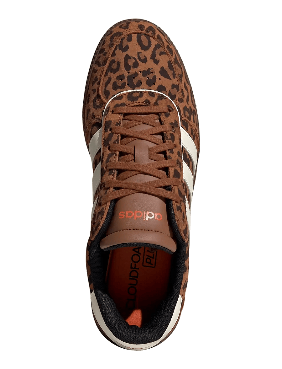 adidas Sportswear - BREAKNET SLEEK - niedrige sneakers - dubr/crewht/gum5 - 4