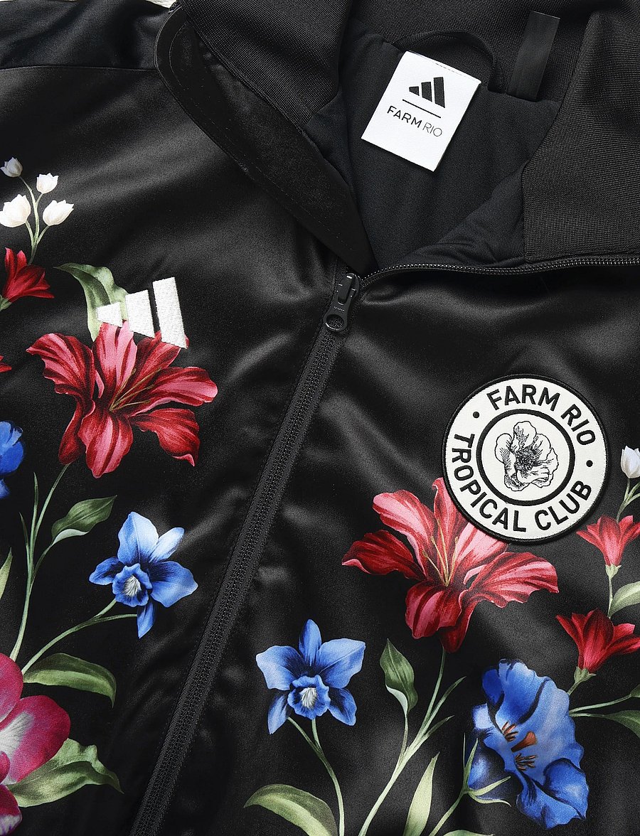 adidas Sportswear - FARM PRM JKT - casual jackets - black/crewht/cragrn - 2