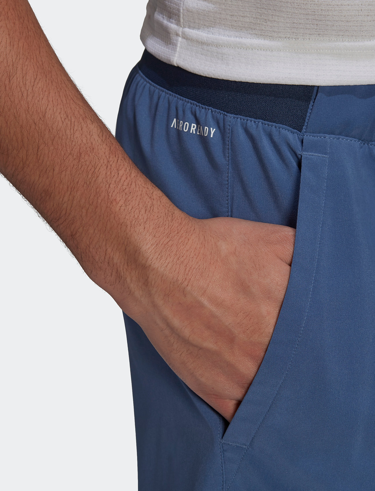 adidas Tennis - CLUB STRETCH WOVEN SHORTS - blue - 4