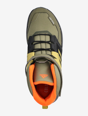 adidas Terrex - TERREX TRAILMAKER HIGH C.RDY K - hiking shoes - focoli/puloli/impora - 3