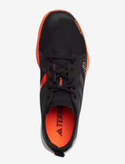 adidas Terrex - TERREX SPEED FLOW - running shoes - cblack/grefiv/ftwwht - 3