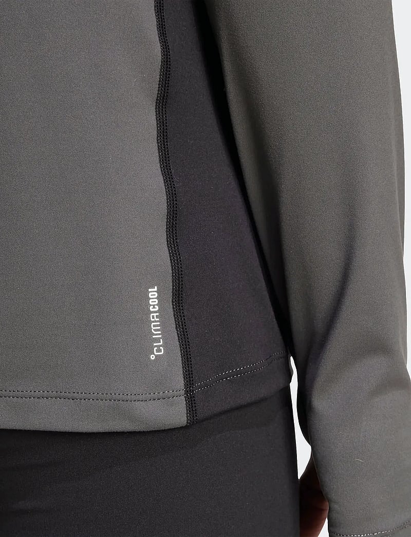 adidas Terrex - MULTI SYNT LS - aluskihina kantavad alussärgid - carbon/gresix - 3