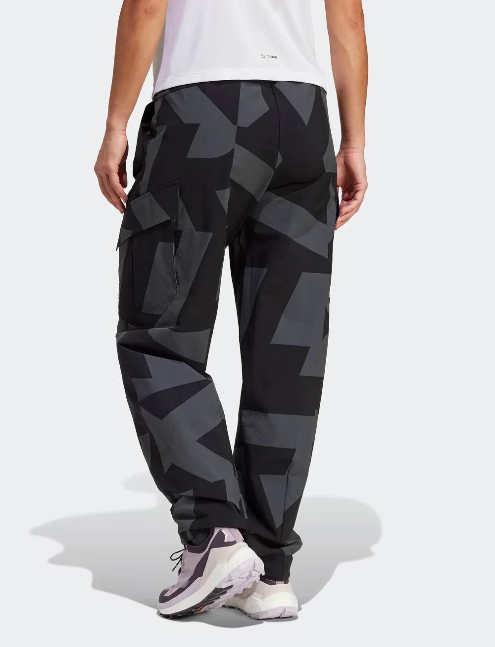 adidas Terrex - W CARGO AOP P - outdoorhosen - black/carbon - 4