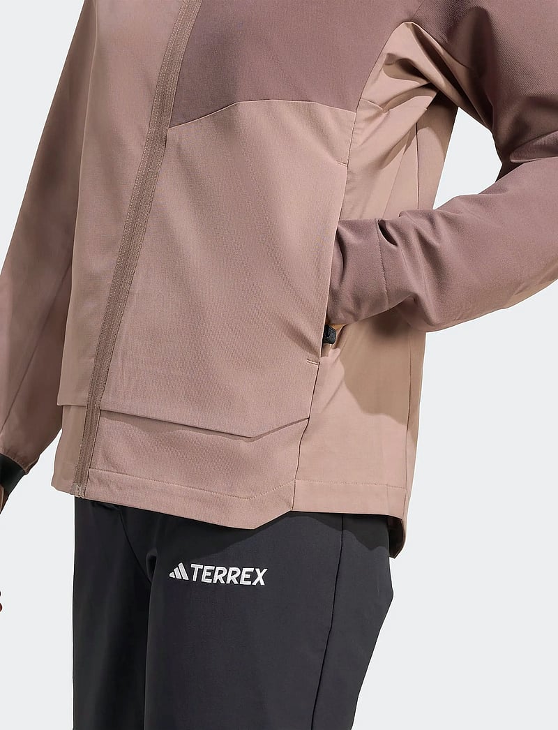 adidas Terrex - W MT SOSH JA - friluftsjakker - trabrn - 5