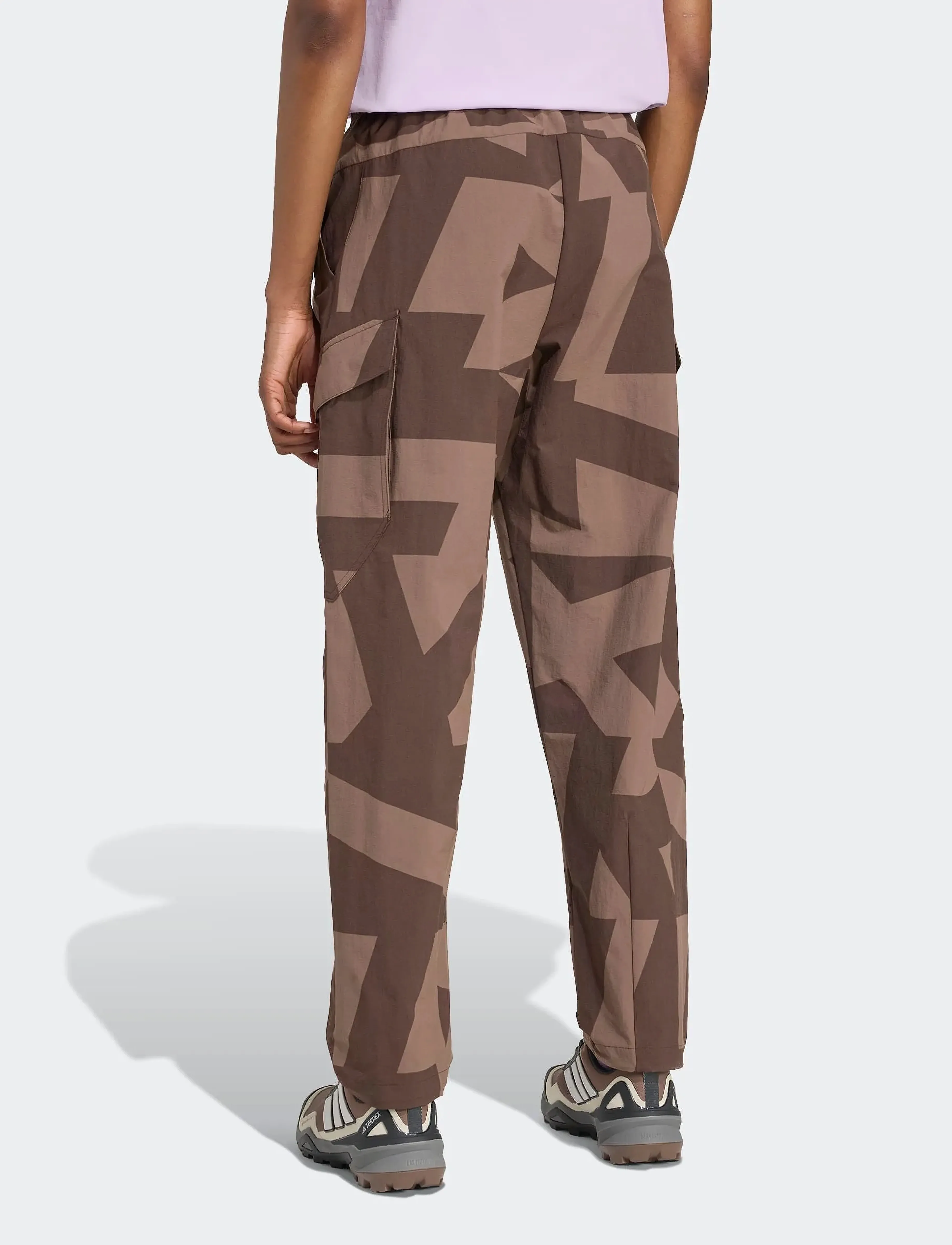 adidas Terrex - W CARGO AOP P - fritidsbukser - brown/earstr - 2