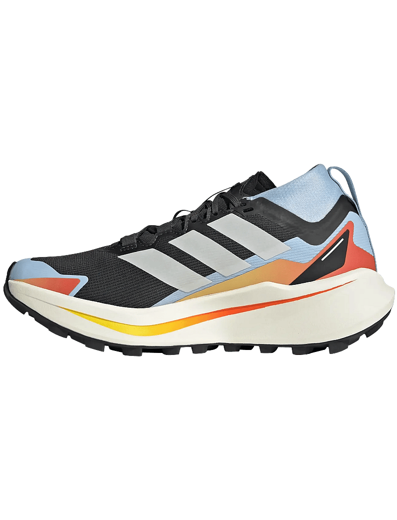 adidas Terrex - TERREX AGRAVIC GTX W - matka- ja kõndimisjalatsid - cblack/ftwwht/globlu - 2