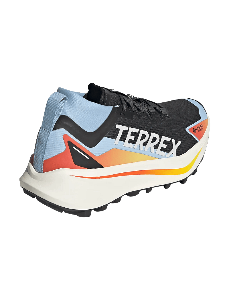 adidas Terrex - TERREX AGRAVIC GTX W - matka- ja kõndimisjalatsid - cblack/ftwwht/globlu - 3