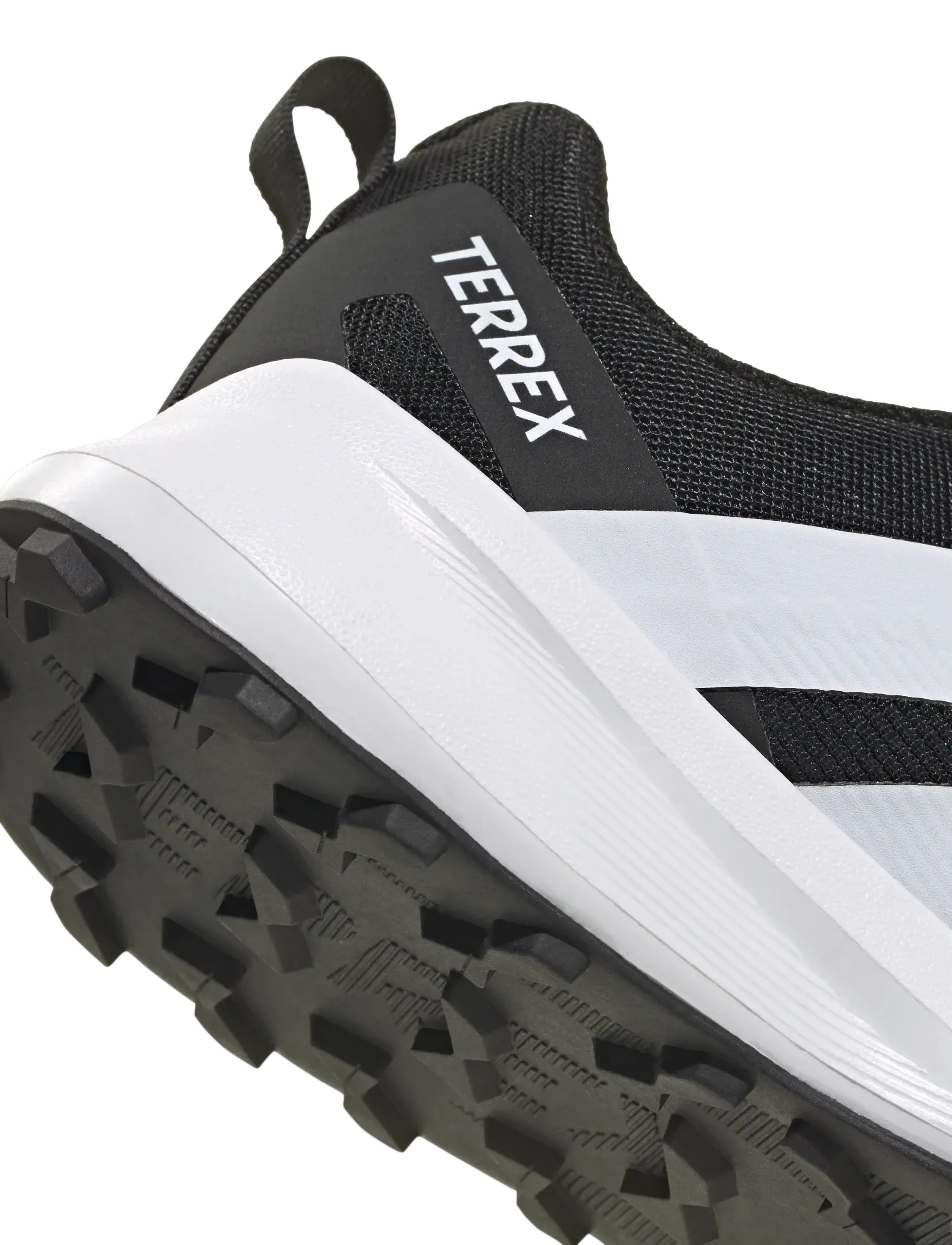 adidas Terrex - TERREX AGRAVIC K - löparskor - cblack/ftwwht/seimor - 5
