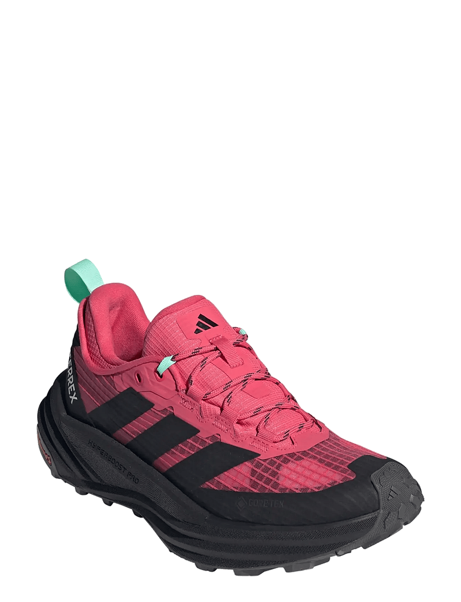 adidas Terrex - TERREX FREEHIKER 3 LOW GTX W - hiking shoes - purtur/cblack/pulmin - 2