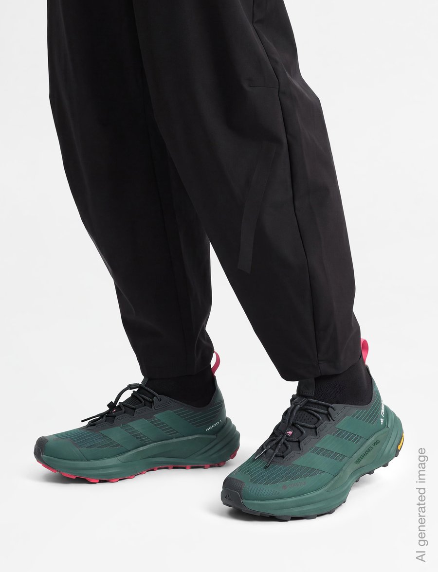 adidas Terrex - TERREX FREEHIKER 3 ULTRA GTX - vandringsskor - cgreen/cgreen/carbon - 5