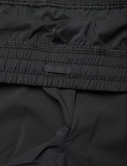 adidas Performance - PACER 3S WVN - trening shorts - black/white - 6