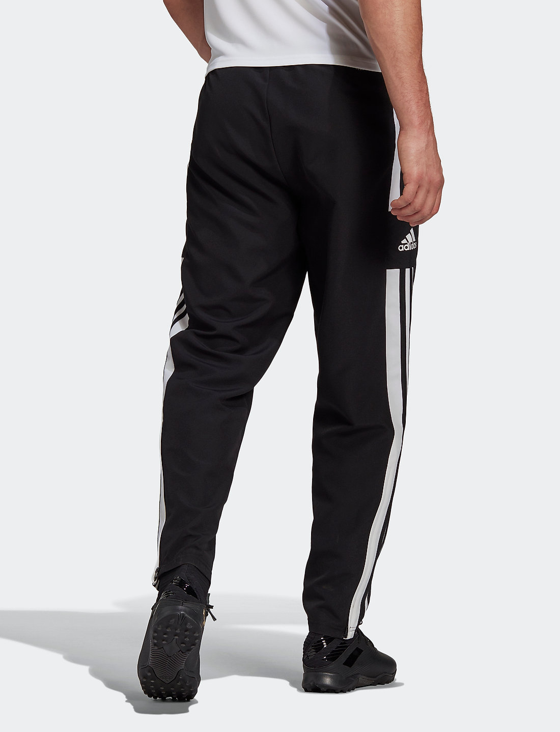 Mens black 2025 adidas tracksuit bottoms