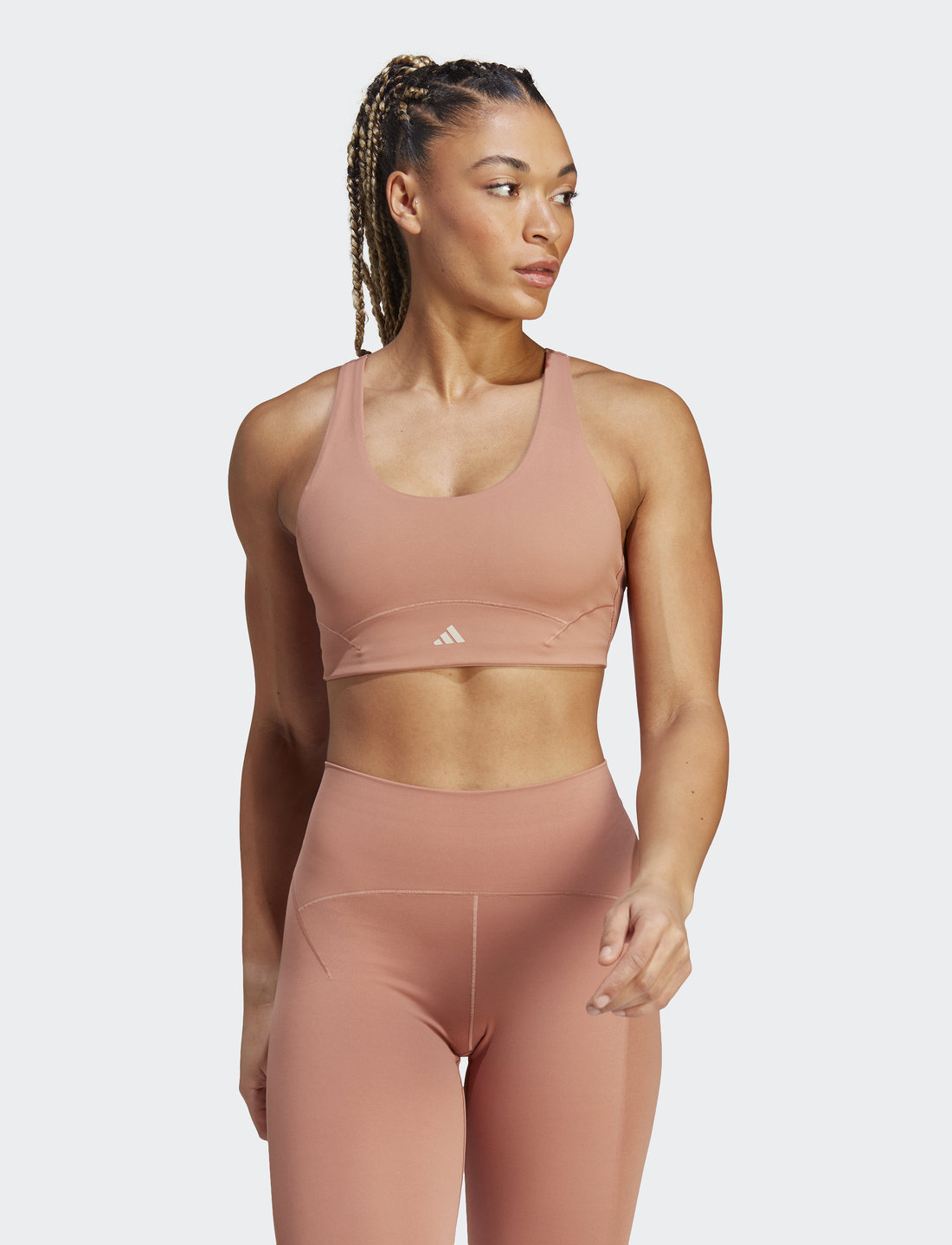 Adidas 2025 adi luxe