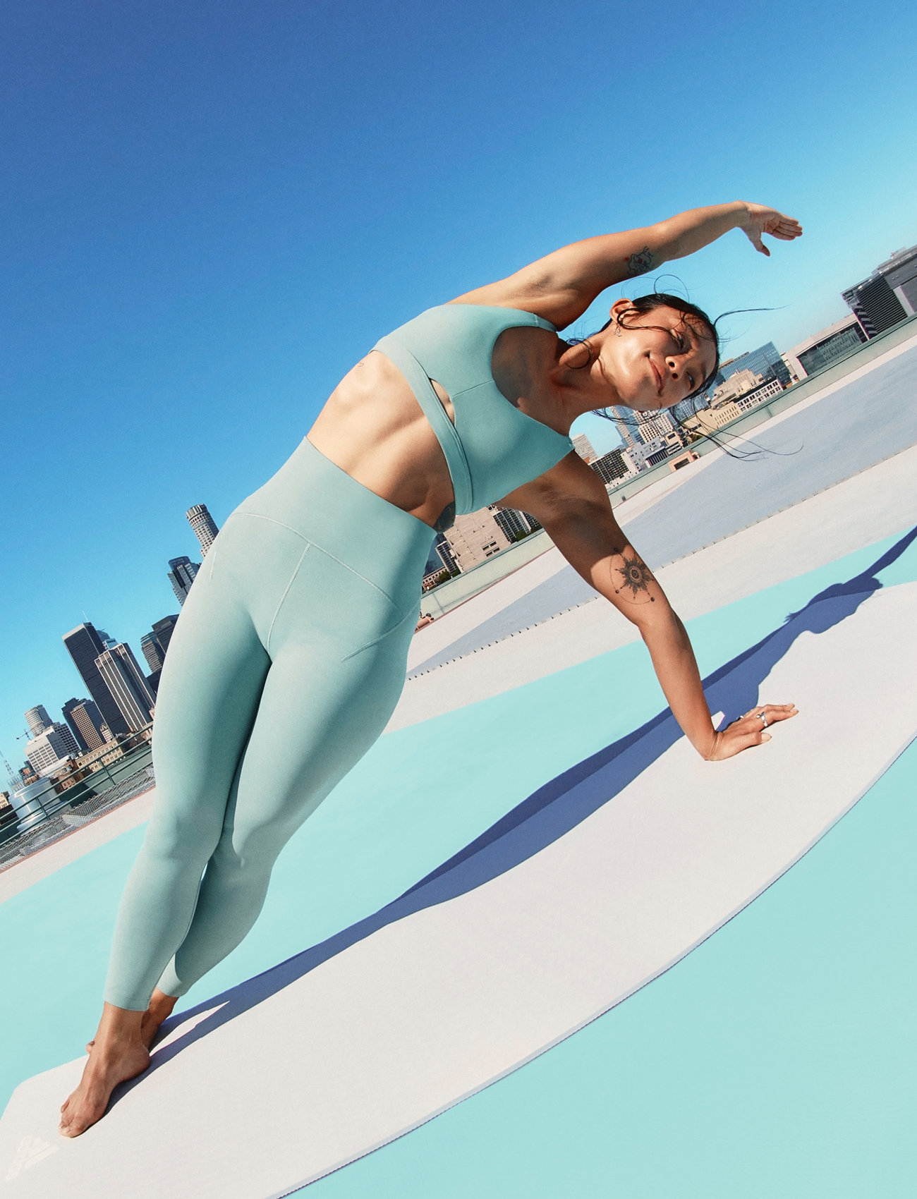 adidas Performance - Yoga Studio Luxe 7/8 Leggings - silgrn - 0