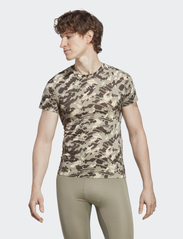 adidas Performance - TF AOP TEE - marškinėliai trumpomis rankovėmis - silpeb/print - 2