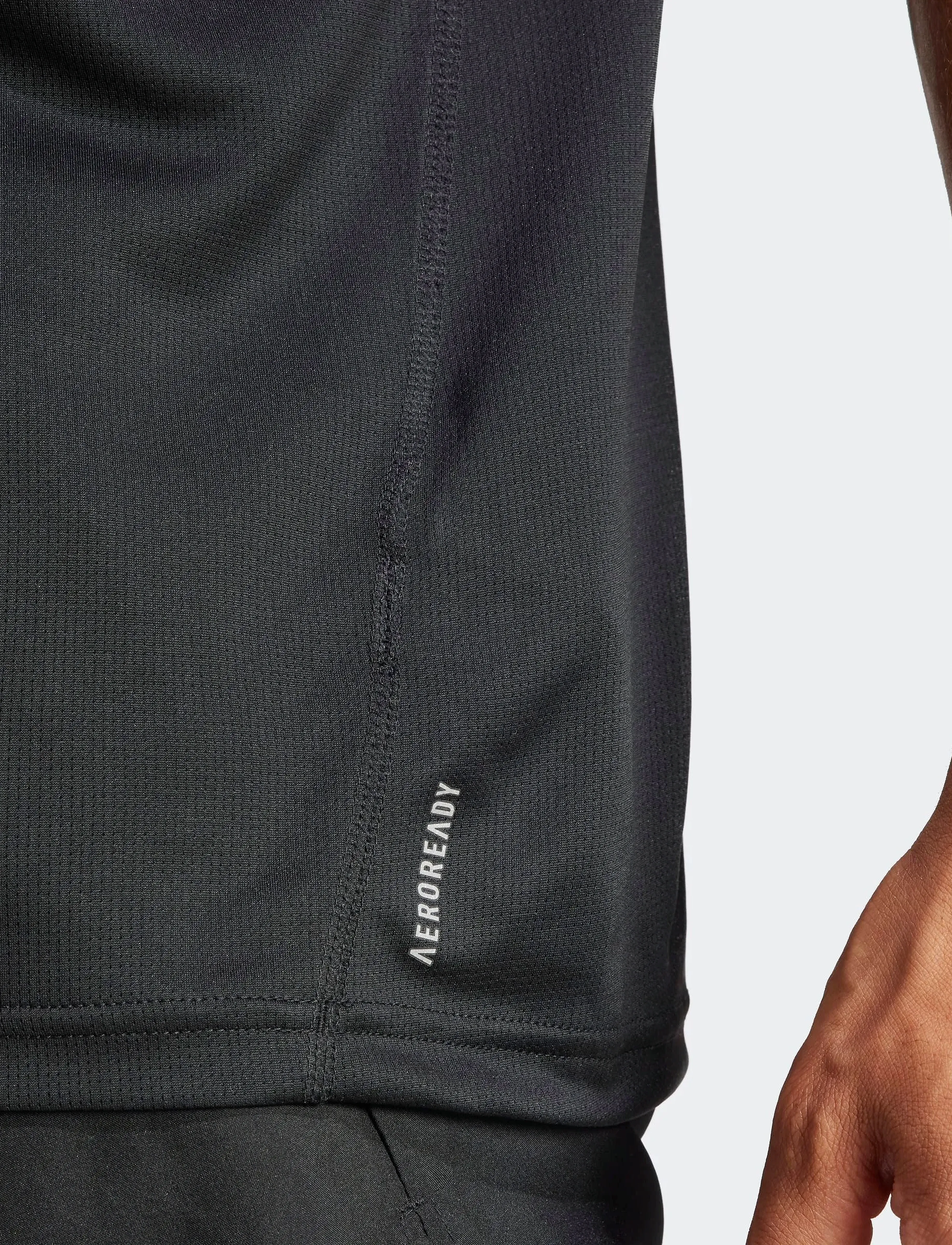 adidas Performance RUN IT TEE - Streetstyle - BLACK / black