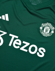 adidas Performance - Manchester United Tiro 23 Training Jersey - t-shirt & tops - cgreen/corgrn/actred - 2