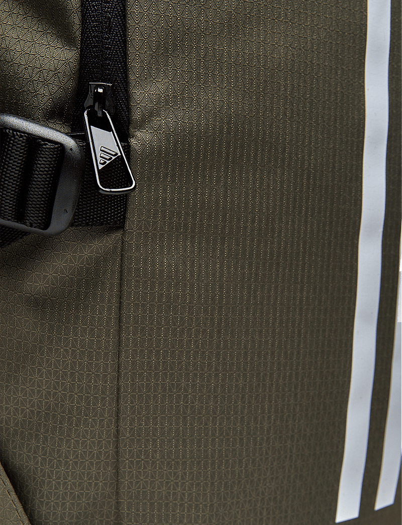 adidas Performance - TR BP - sporta mugursomas - olistr/white - 3