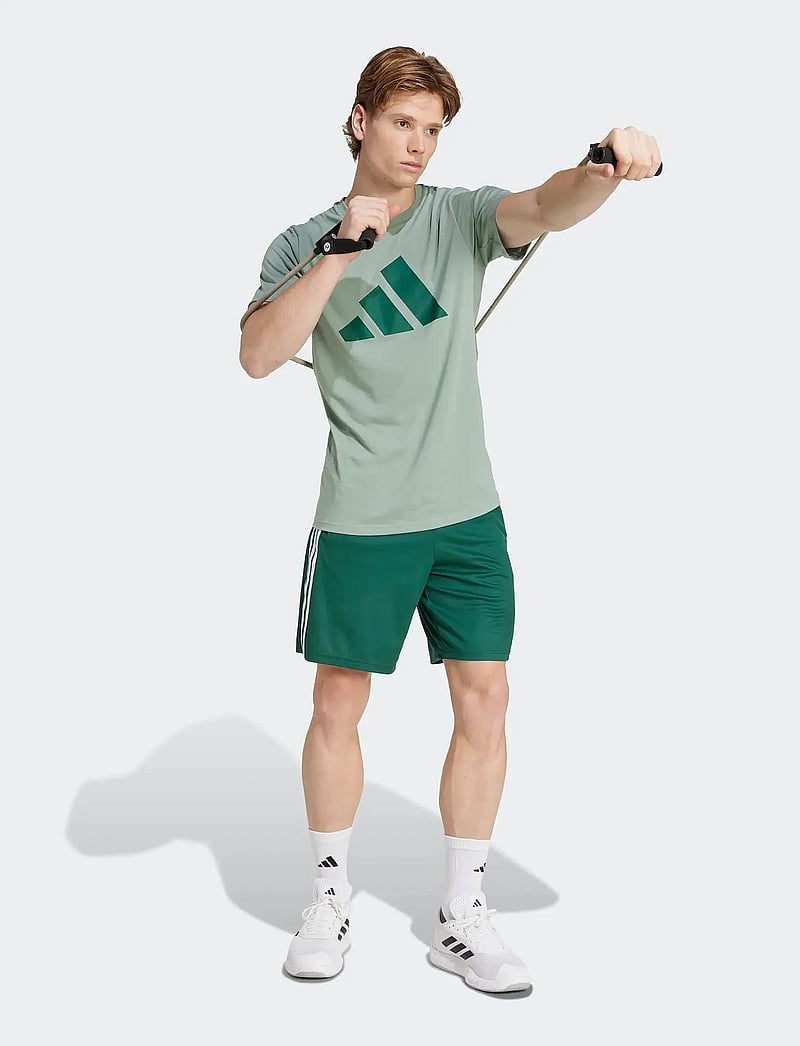 adidas Performance - TR-ES PIQ 3SHO - træningsshorts - cgreen/white - 2