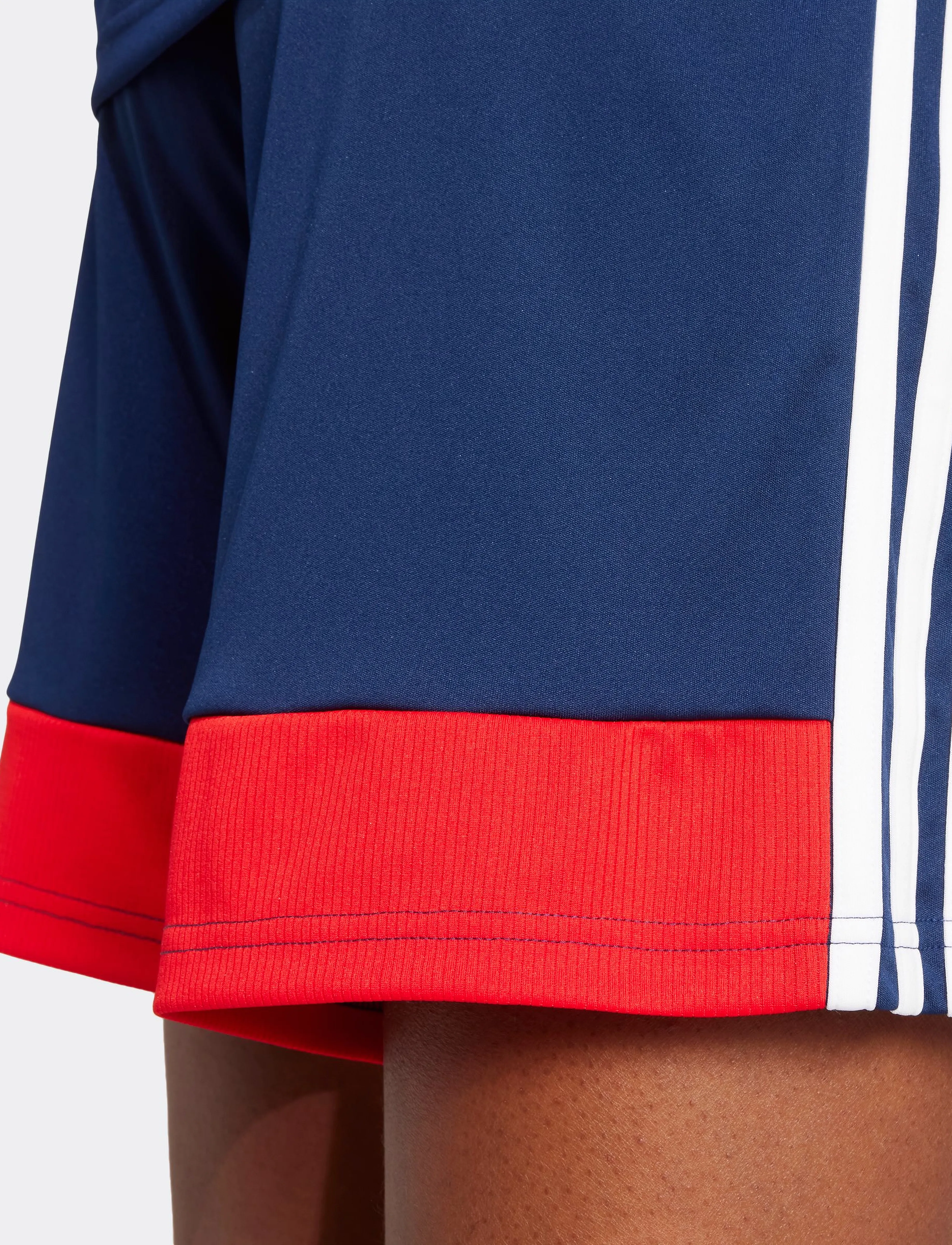 adidas Performance - TIRO ES SHO W - træningsshorts - navblu/red - 2