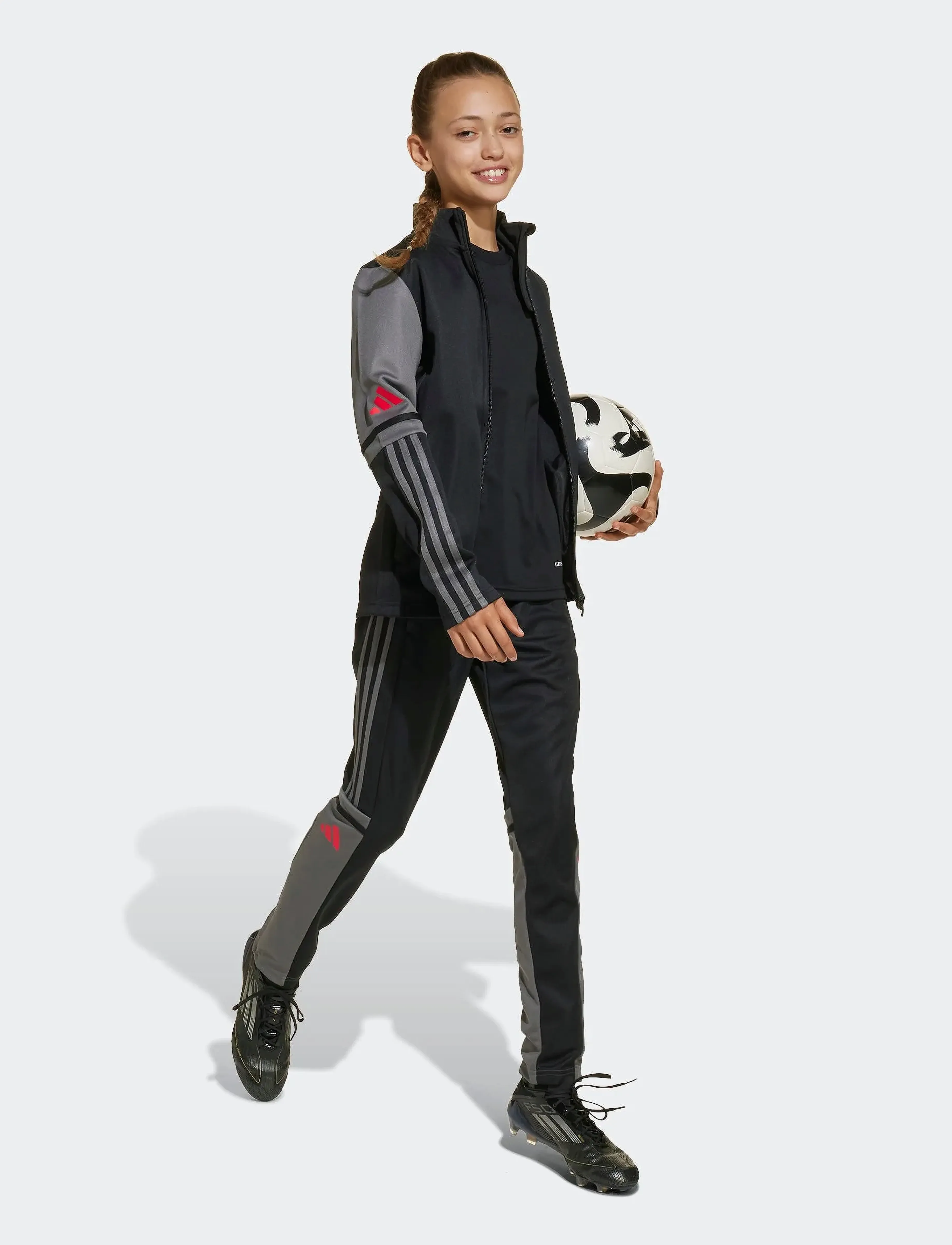 adidas Performance - SQ25 TR JKT Y - dressipluusid - black/tegrfo/purrub - 4
