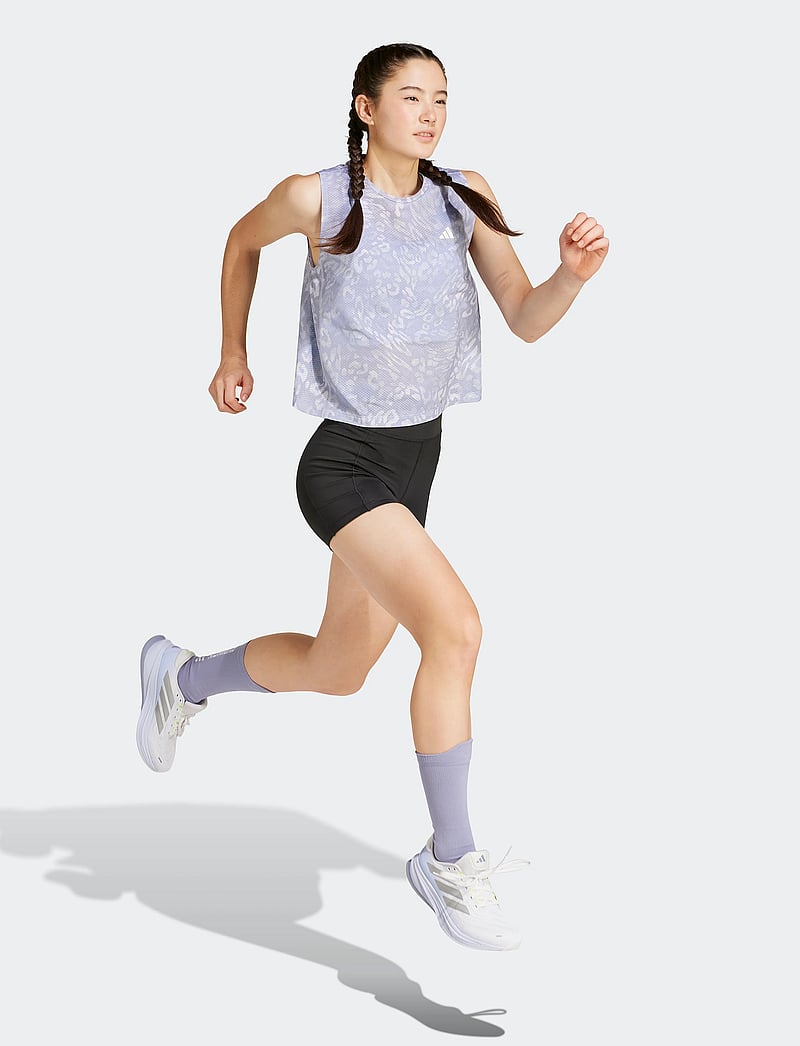 adidas Performance - OTR E AOP T W - tank tops - dshgry/vioton - 0