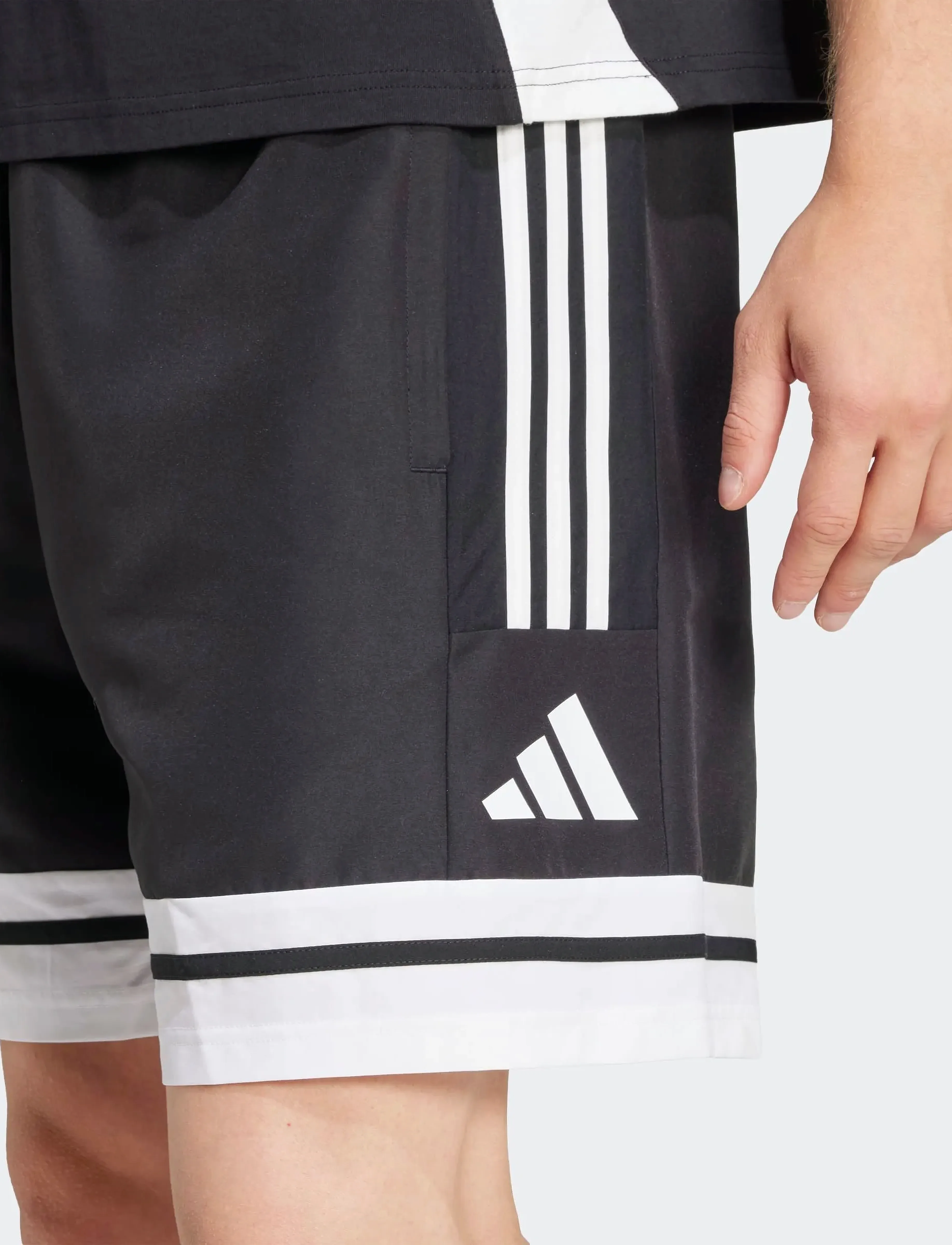 Shorts & Bermudas adidas Shorts squadra 25 100% polyester recyclé 8