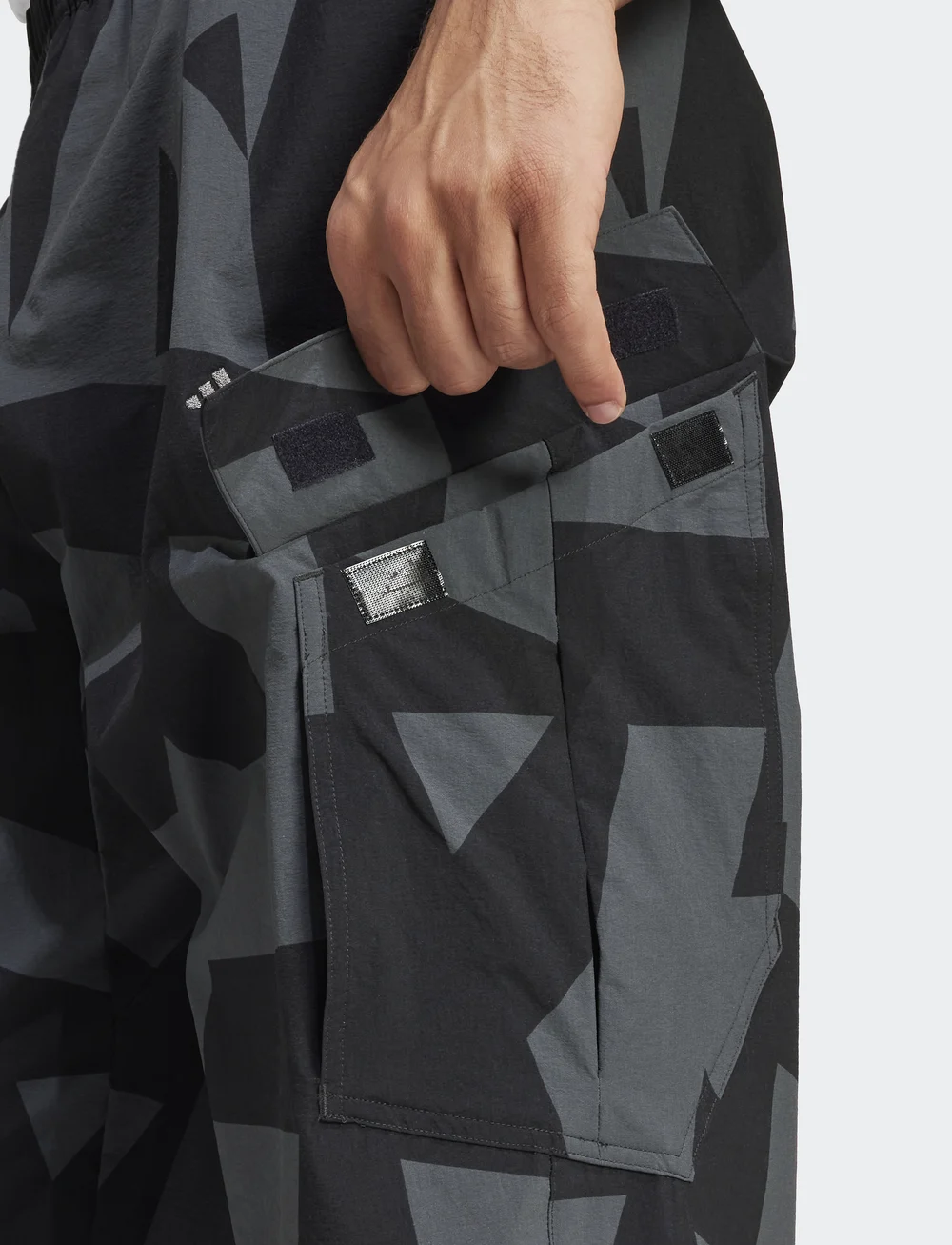 adidas Performance - CARGO AOP PANTS - outdoorhosen - black/carbon/gresix/g - 4