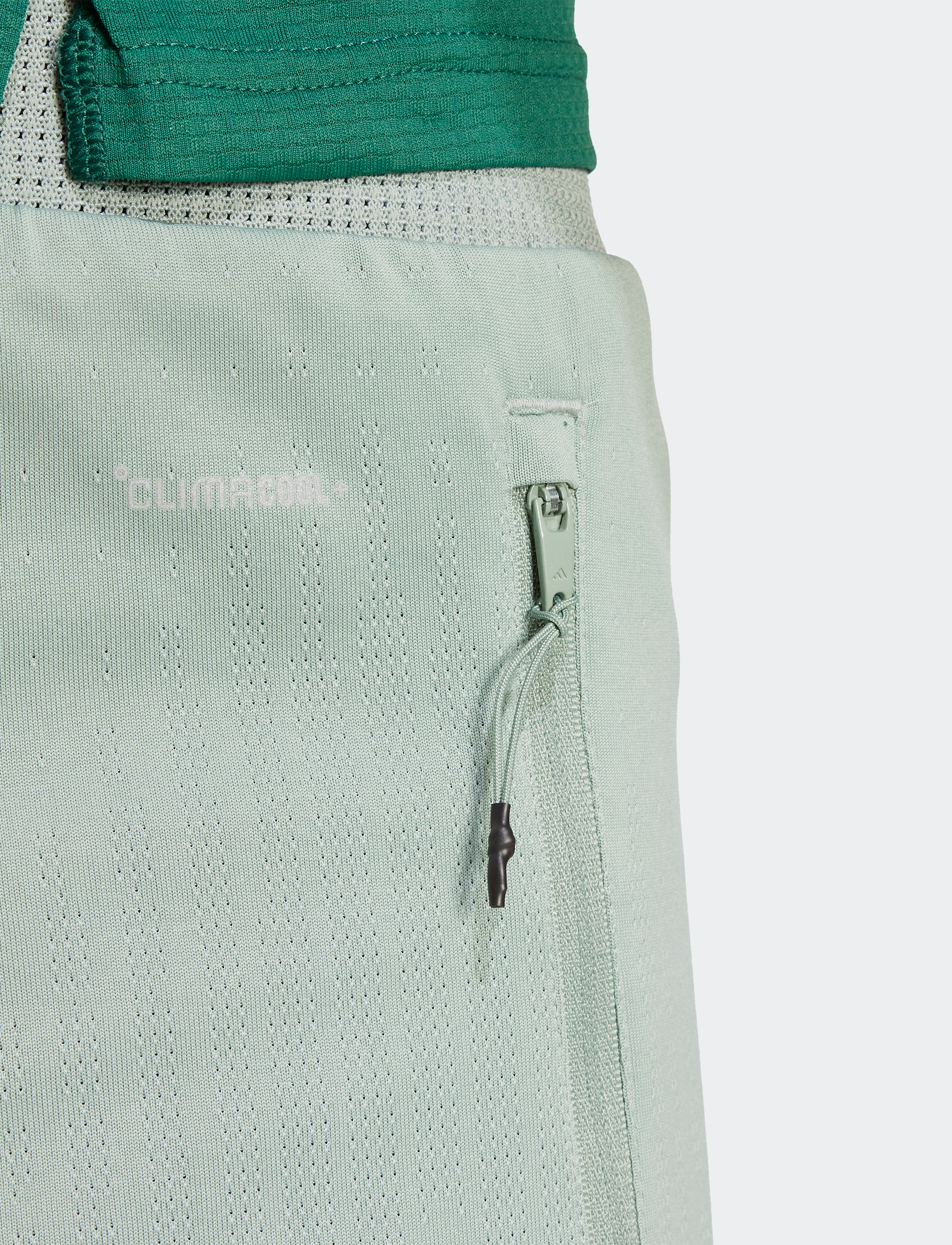 adidas Performance - AIRCHILL SHORTS - silgrn/wonsil - 2