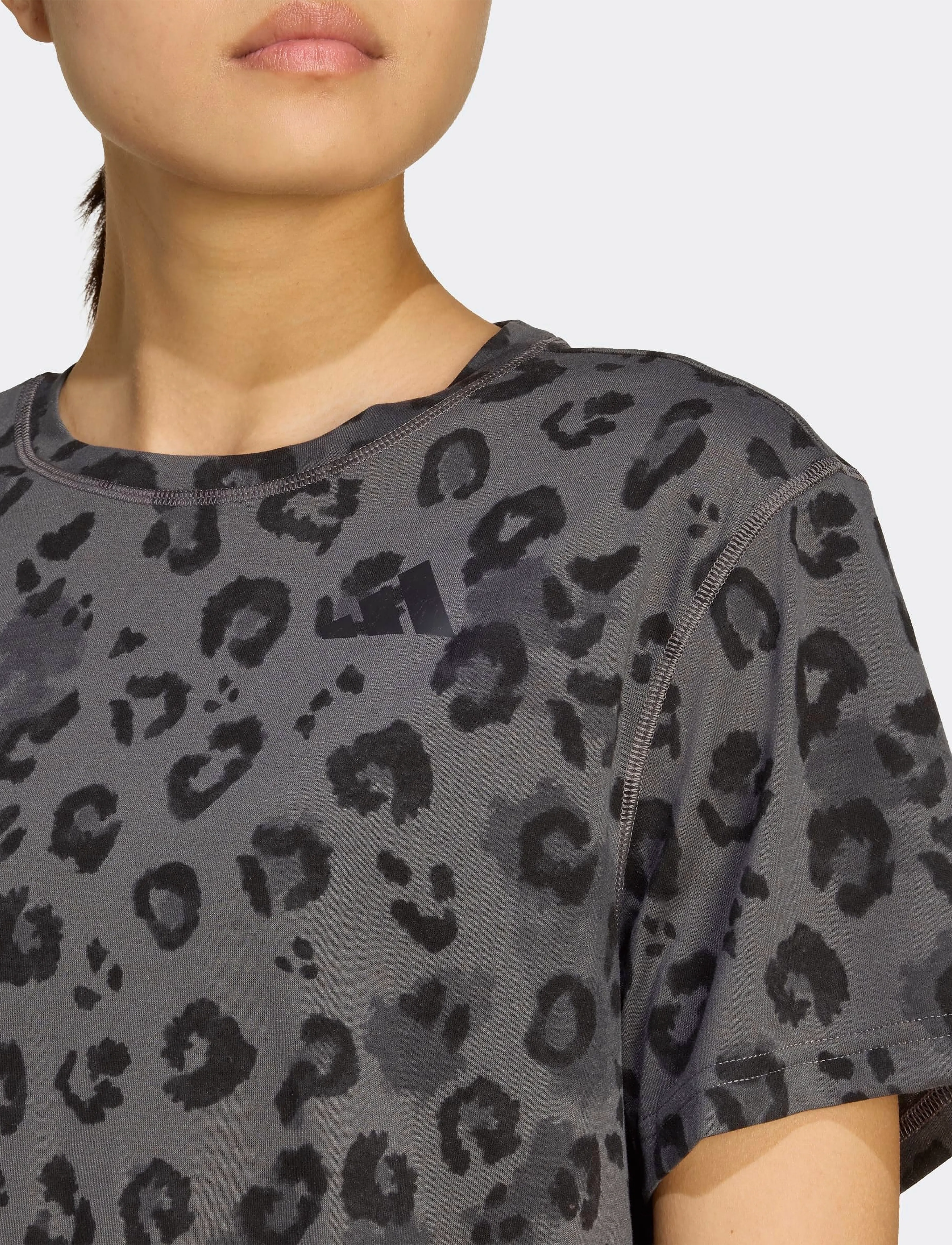 adidas Performance - WE T-SHIRT AOP - t-shirts - grefiv/print - 4