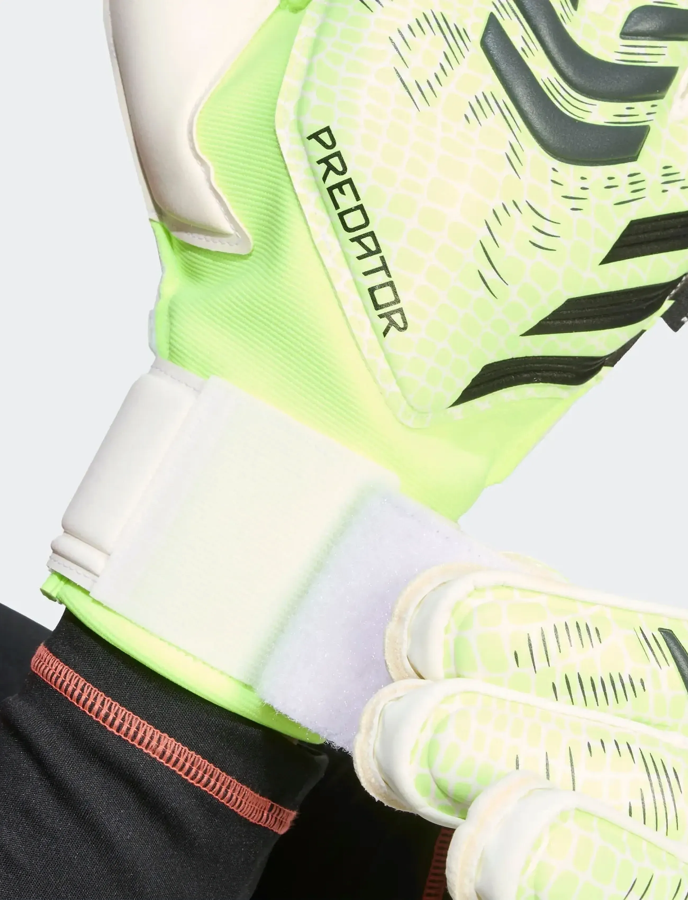 adidas Performance - PRED GL MTC FS - luclem/white/black - 2