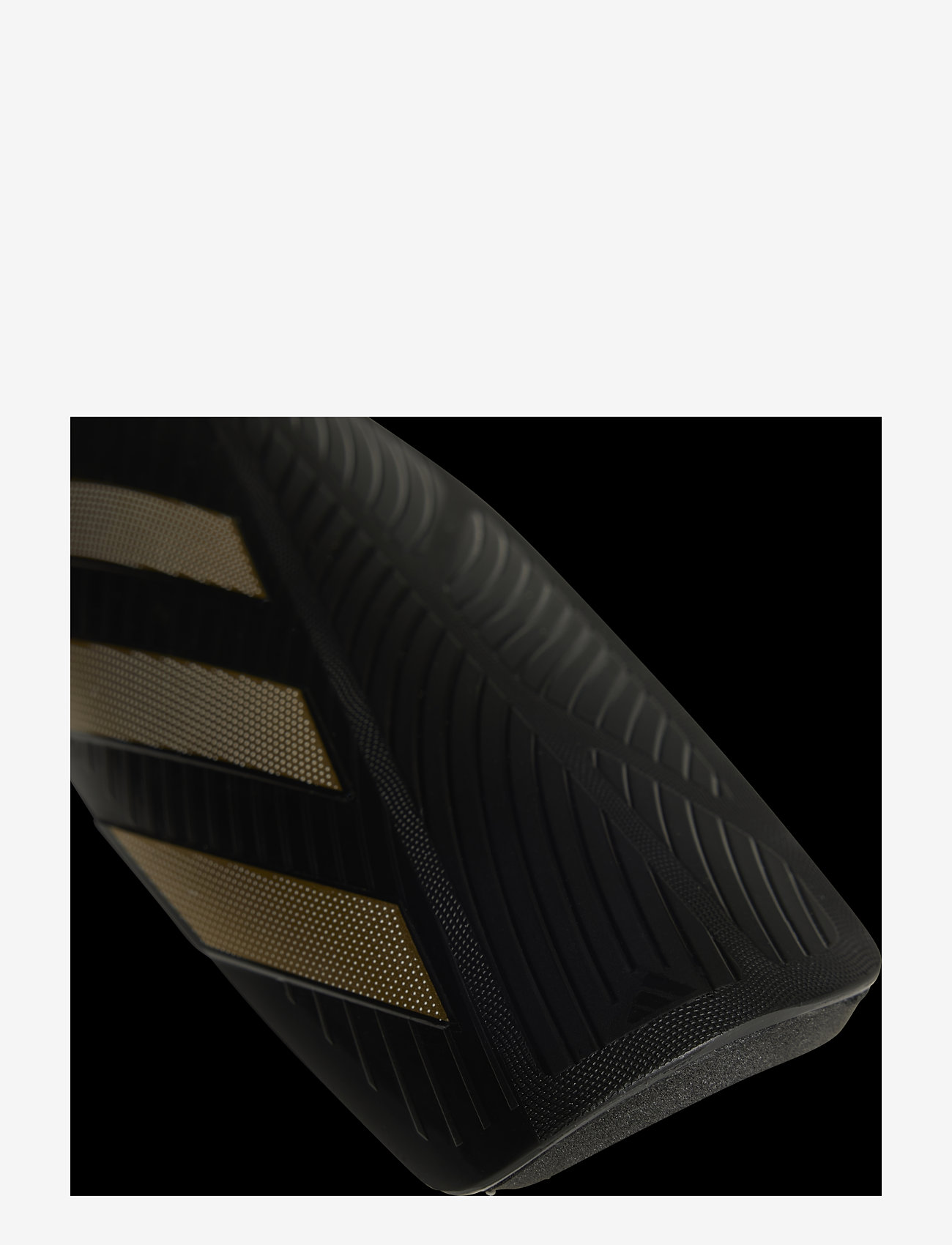 adidas Performance - TIRO SG EU CLB - skinnebensbeskyttere - black/goldmt/white - 2