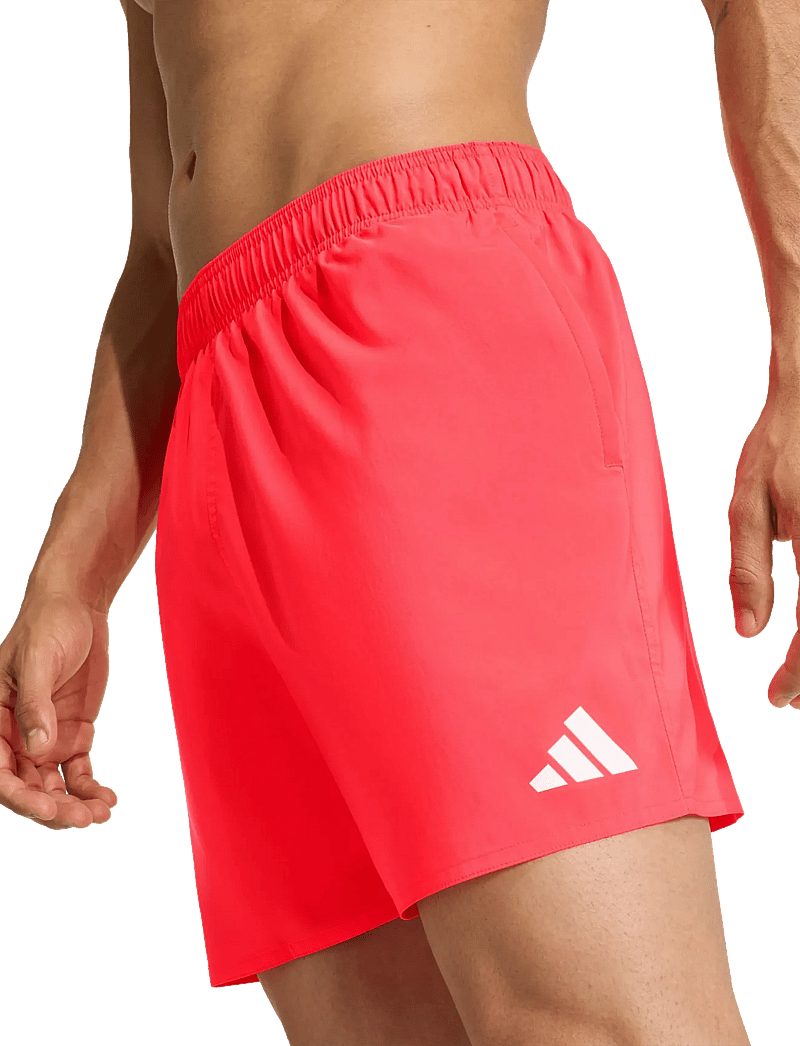 adidas Performance - ESS SH 5IN - badbyxor - lucred/white - 4