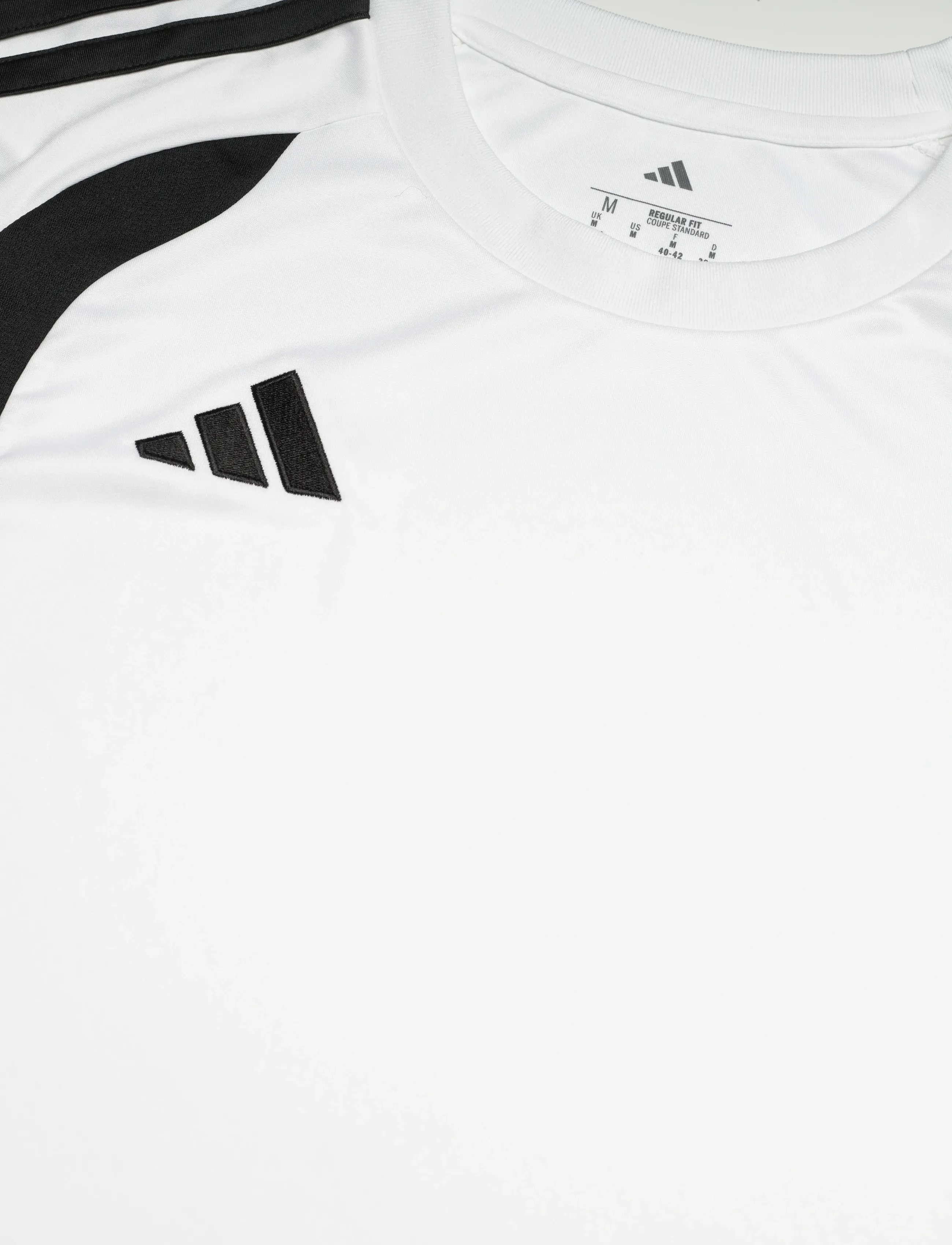 adidas Performance - TIRO26L JSYW - jalgpallisärgid - white/black/black - 4