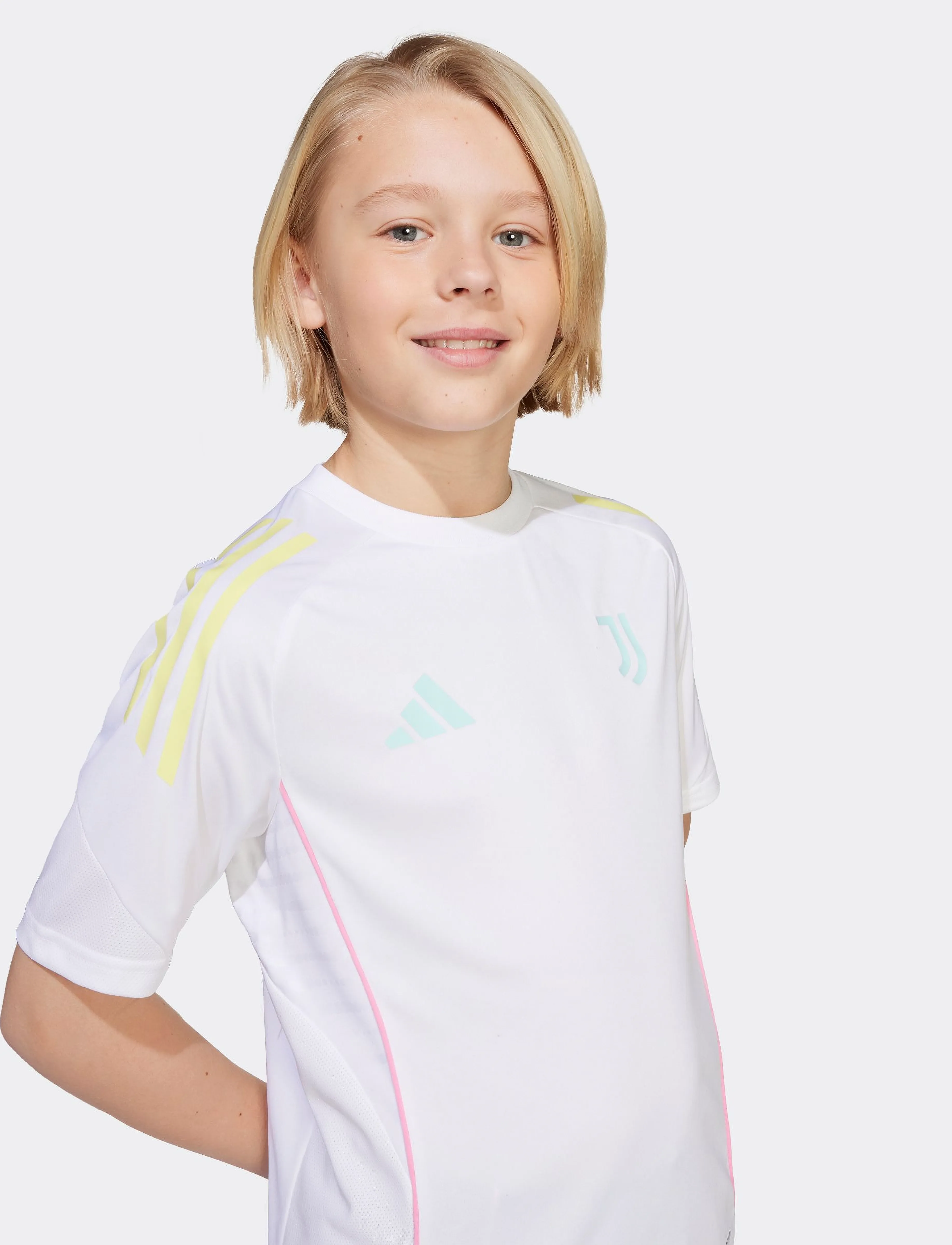 adidas Performance - JUVE TR JSY Y - trumpomis rankovėmis - white - 5