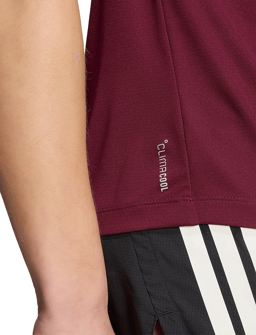 adidas Performance - Run Ess Tee W - t-shirts - maroon - 5