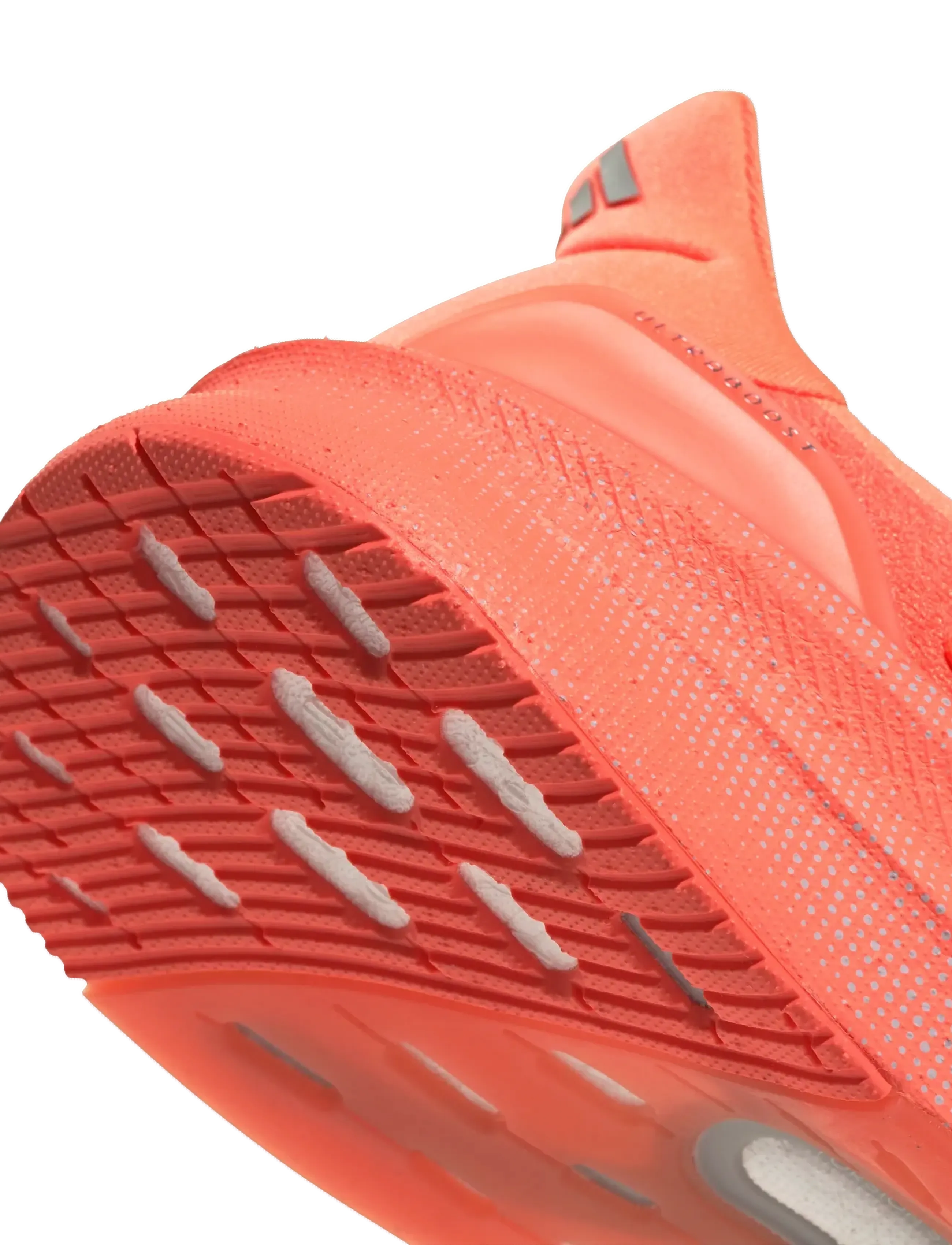 adidas Performance - ULTRABOOST 5 W - juoksukengät - beaora/silvmt/lgsogr - 5