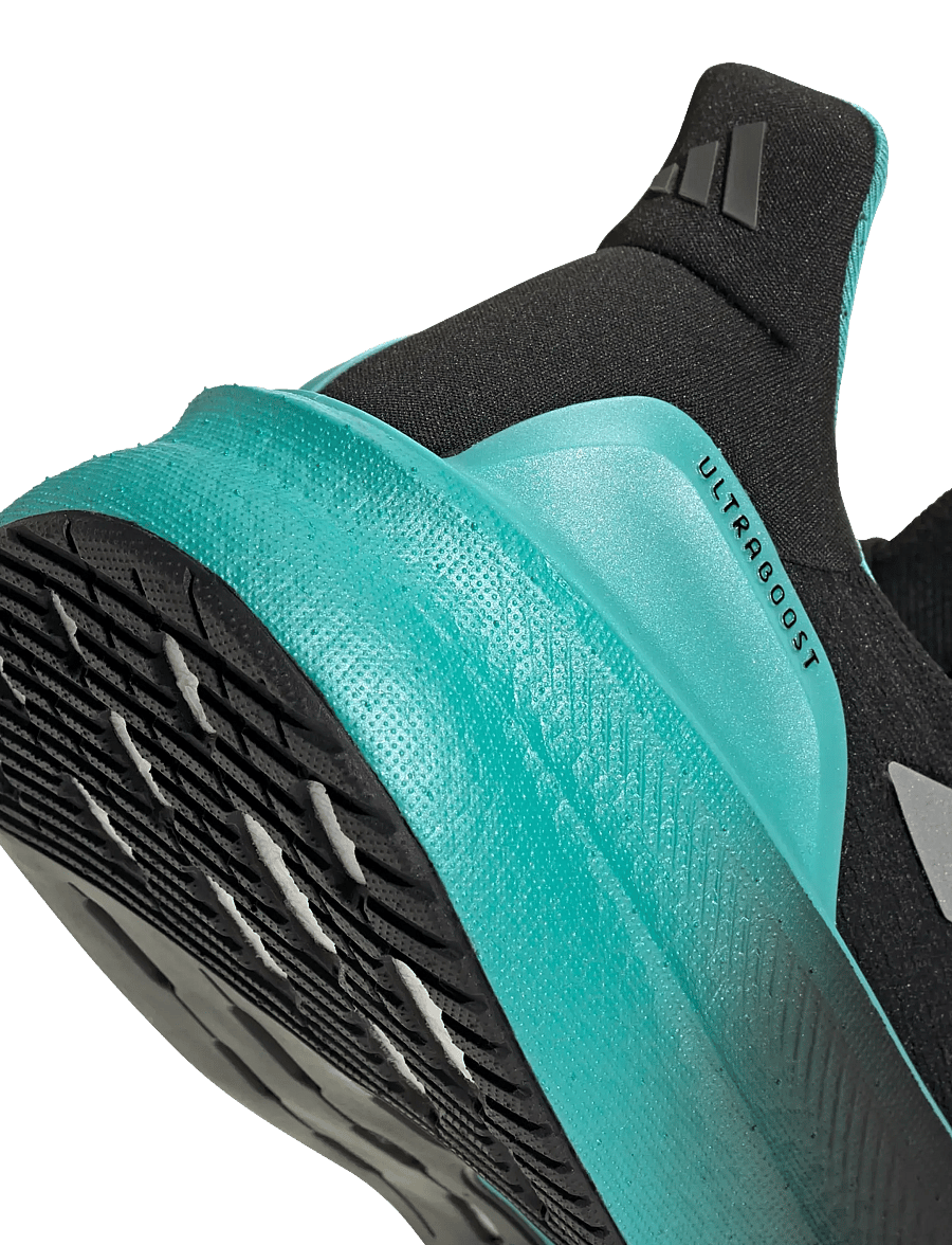 adidas Performance - ULTRABOOST 5X M MER - lave sneakers - cblack/silvmt/semiru - 5