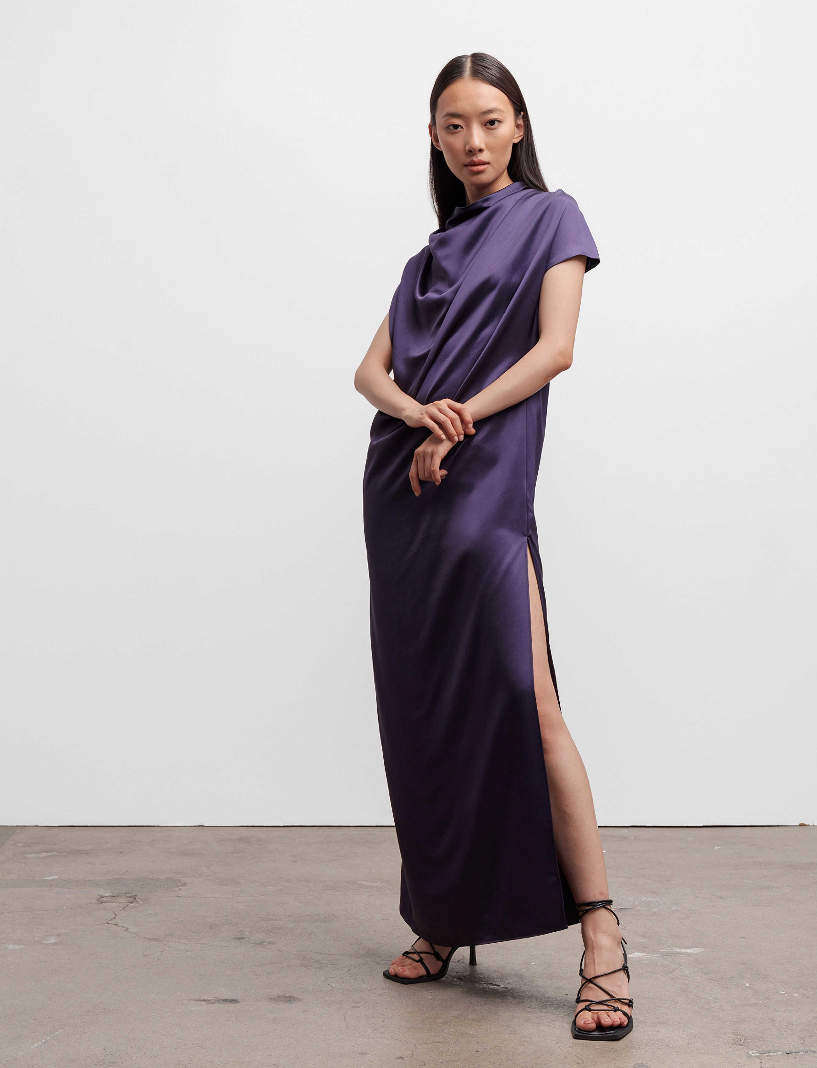 Ahlvar Gallery Milly Dress, Kvinder, Cowl Neck Maxikjole, Lila, Str: L