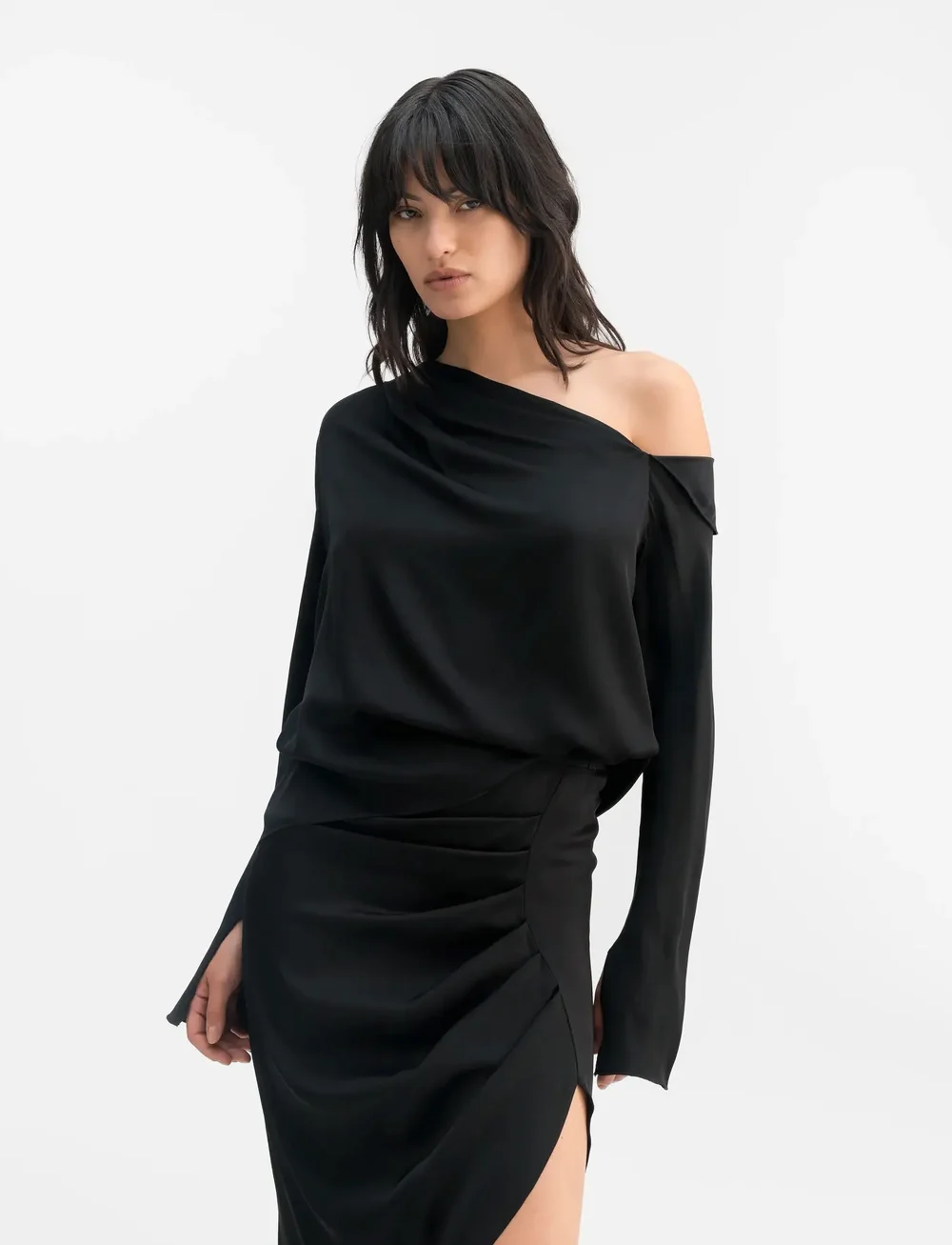 Ahlvar Gallery - Cora silk blouse - langermede bluser - black - 0